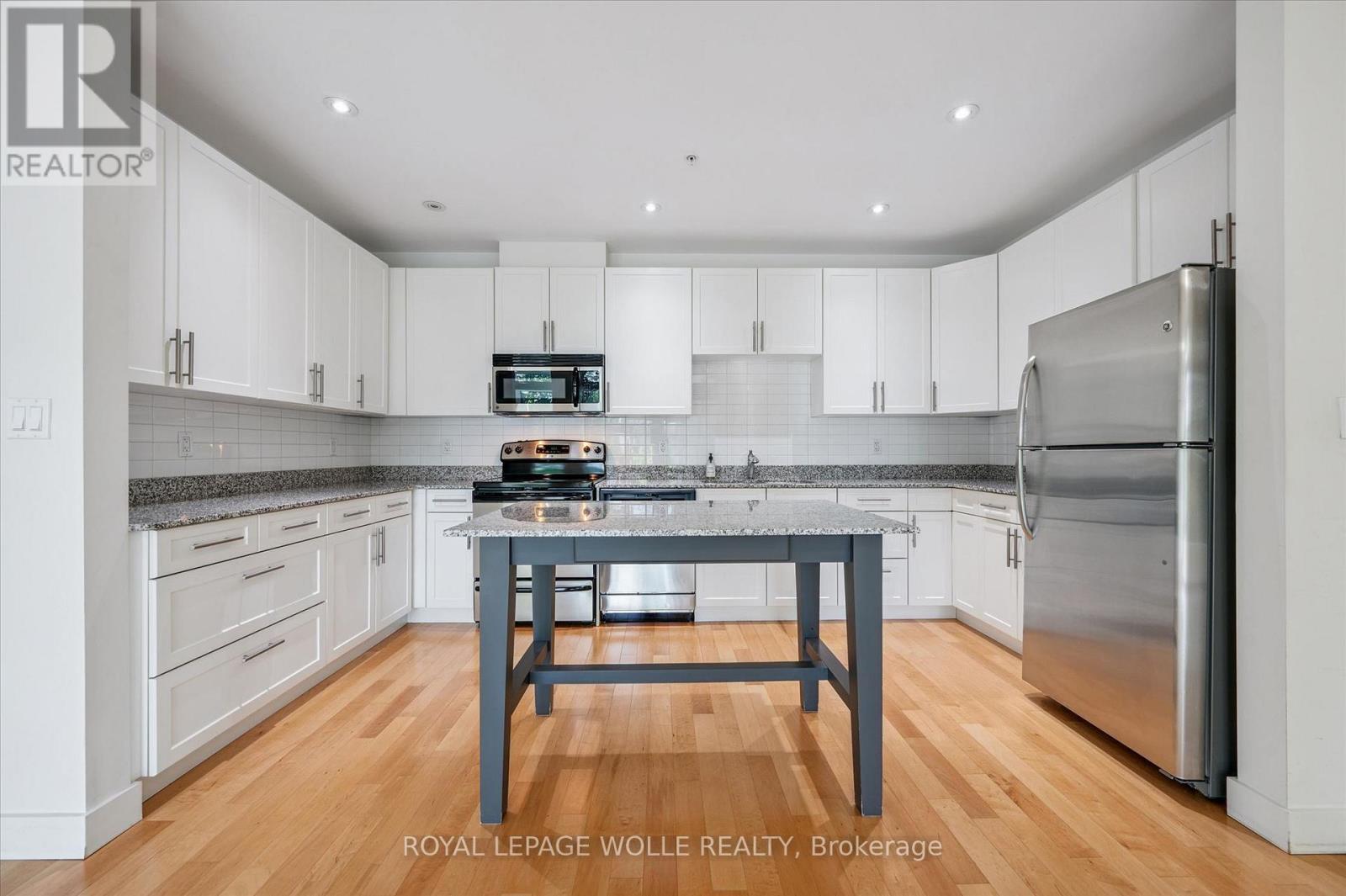 












304 - 188 KING STREET S

,
Waterloo,




Ontario
N2J0C6

