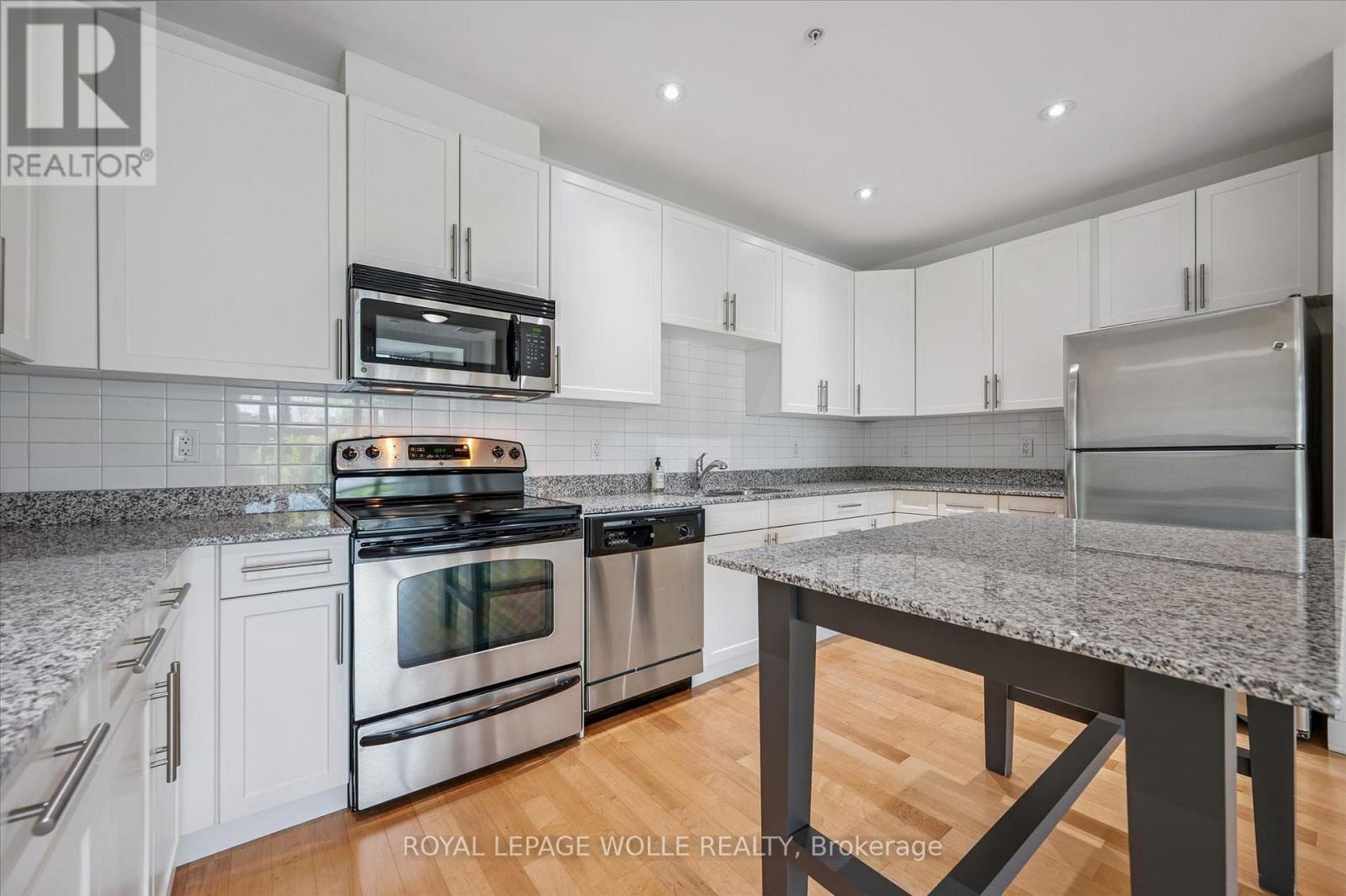 












304 - 188 KING STREET S

,
Waterloo,




Ontario
N2J0C6

