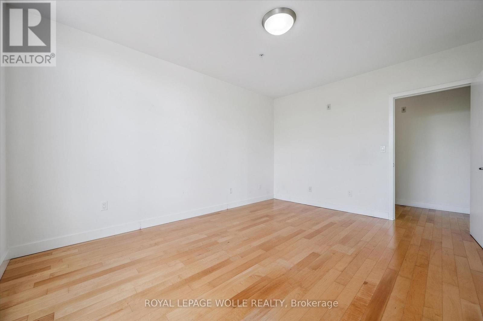 












304 - 188 KING STREET S

,
Waterloo,




Ontario
N2J0C6

