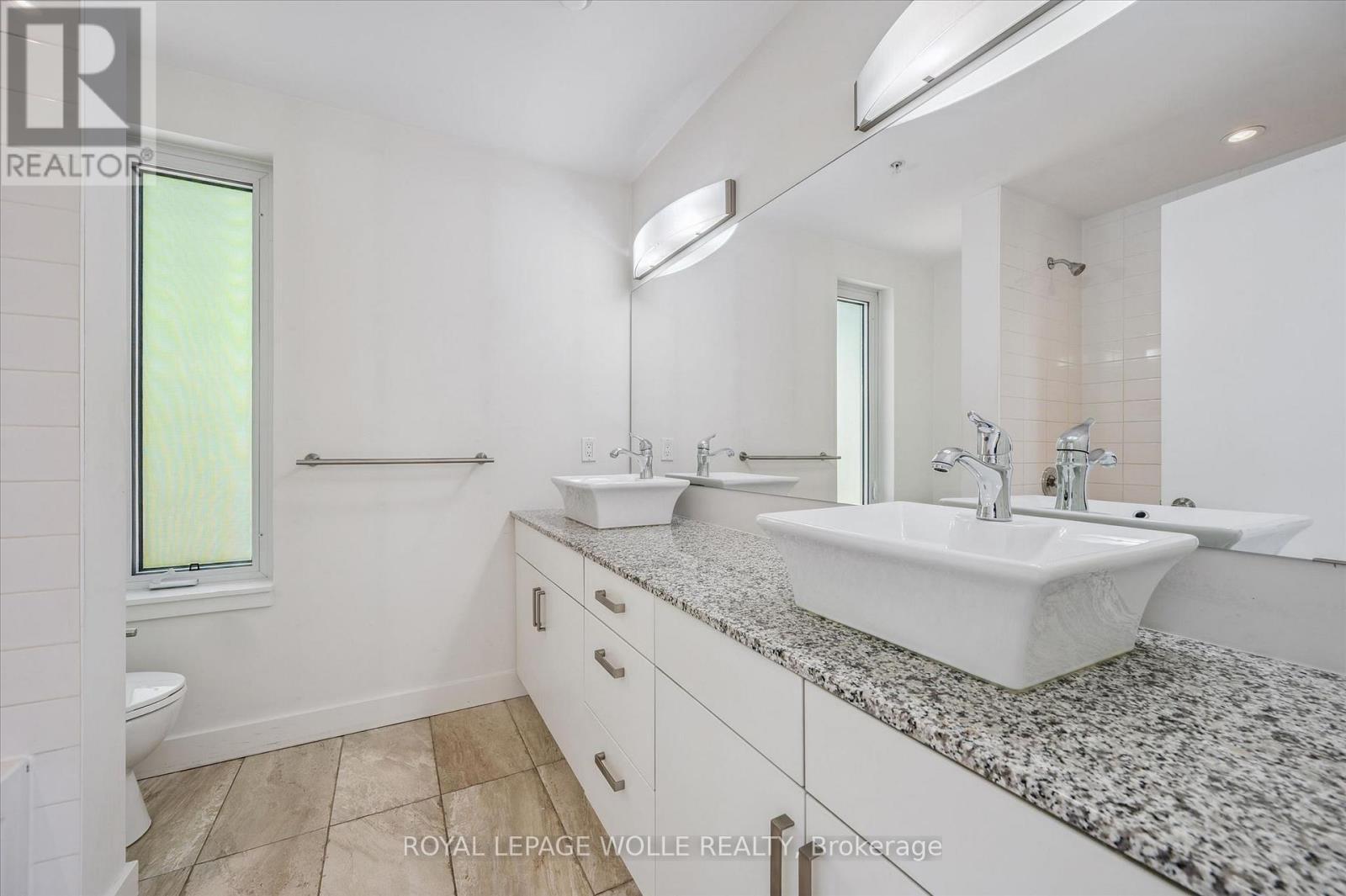 












304 - 188 KING STREET S

,
Waterloo,




Ontario
N2J0C6

