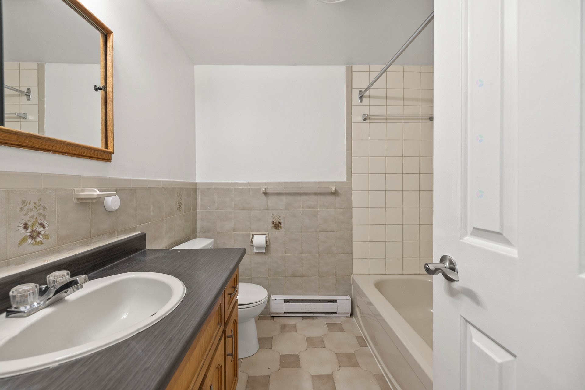 









7511


Rue Chouinard

,
Montréal (LaSalle),




QC
H8N2L6

