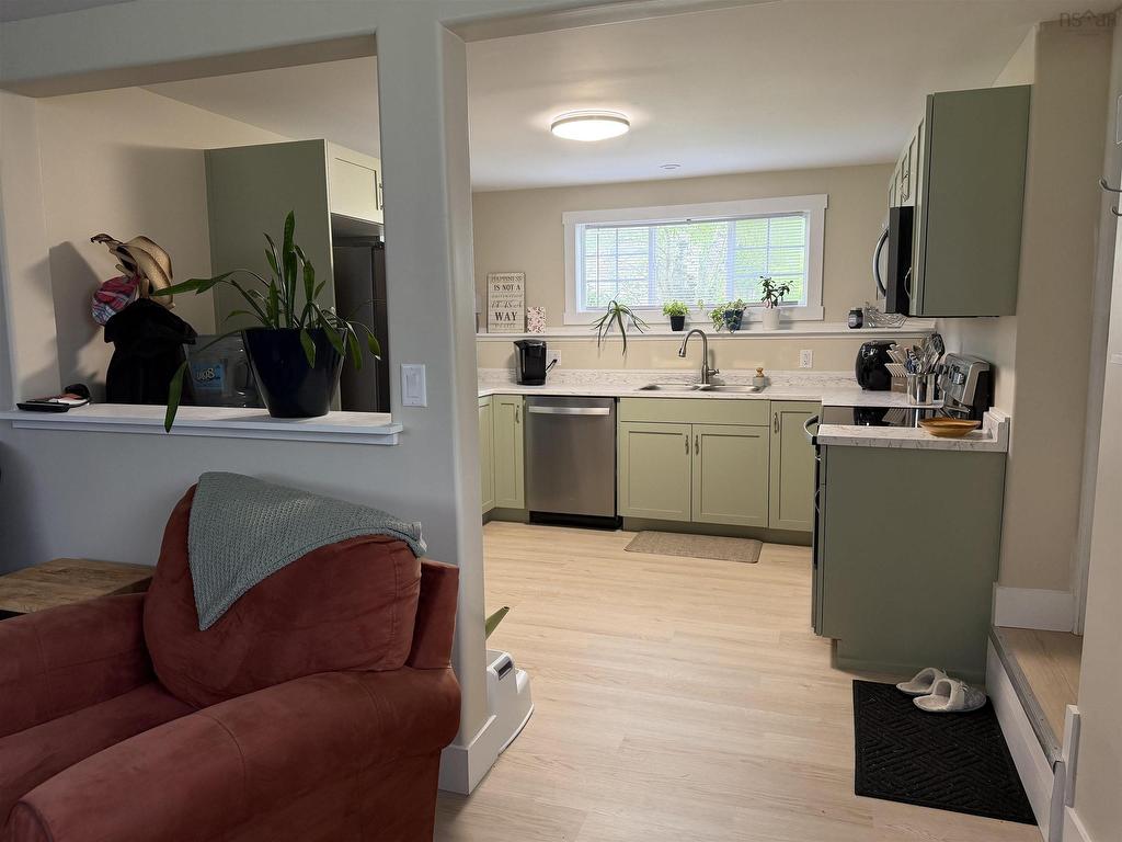 












27 MacIntosh Avenue

,
Bible Hill,




NS
B2N 4L5

