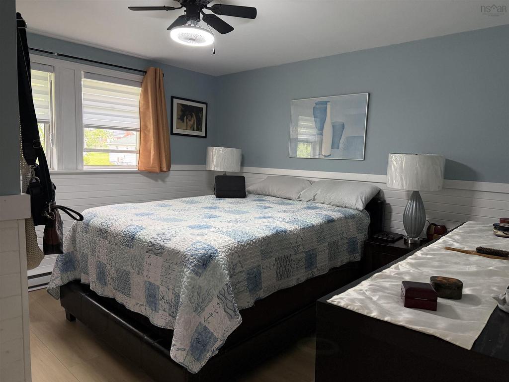 












27 MacIntosh Avenue

,
Bible Hill,




NS
B2N 4L5

