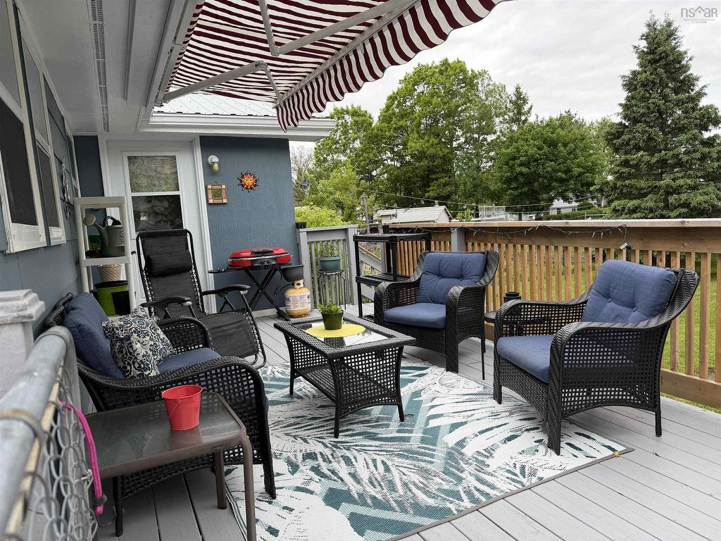 












27 MacIntosh Avenue

,
Bible Hill,




NS
B2N 4L5


