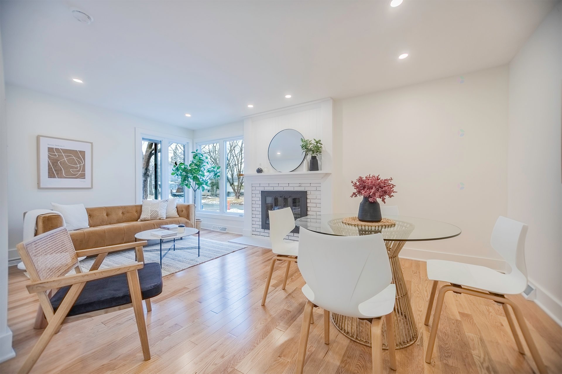 









892


Rue Nicolet

,
Longueuil (Le Vieux-Longueuil),




QC
J4J4T4

