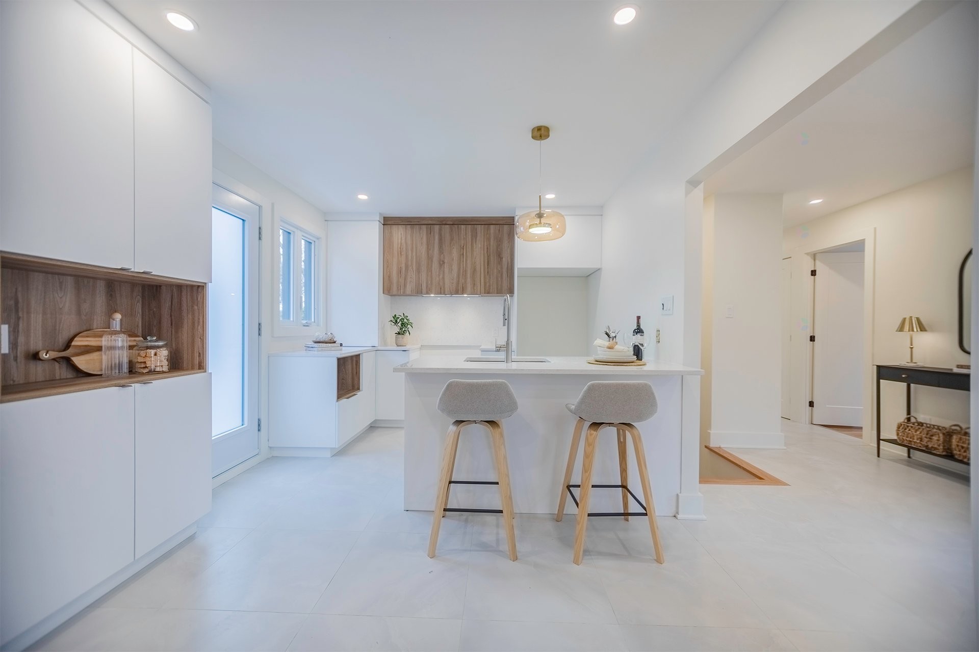









892


Rue Nicolet

,
Longueuil (Le Vieux-Longueuil),




QC
J4J4T4


