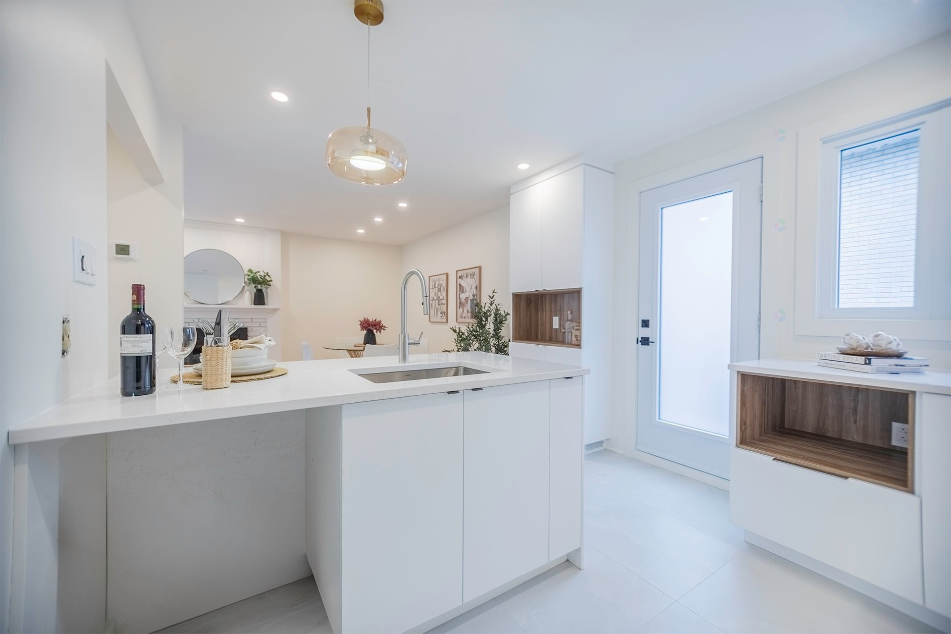 









892


Rue Nicolet

,
Longueuil (Le Vieux-Longueuil),




QC
J4J4T4

