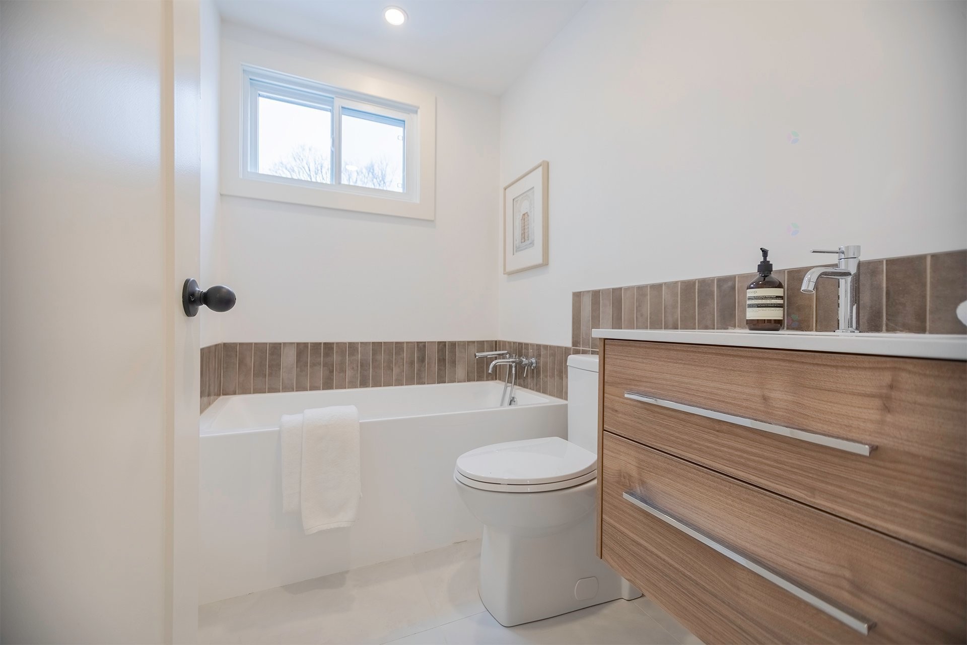 









892


Rue Nicolet

,
Longueuil (Le Vieux-Longueuil),




QC
J4J4T4

