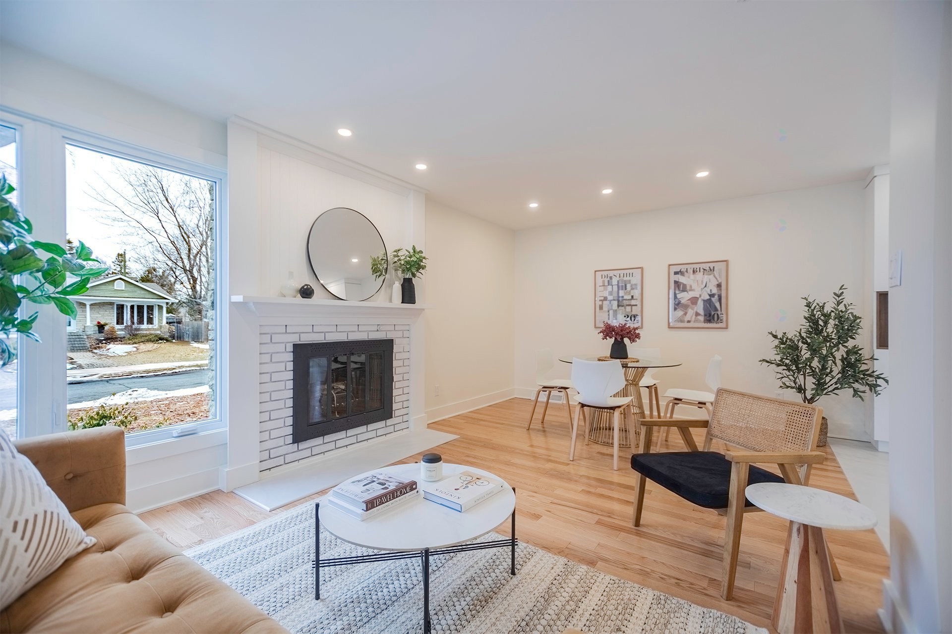 









892


Rue Nicolet

,
Longueuil (Le Vieux-Longueuil),




QC
J4J4T4

