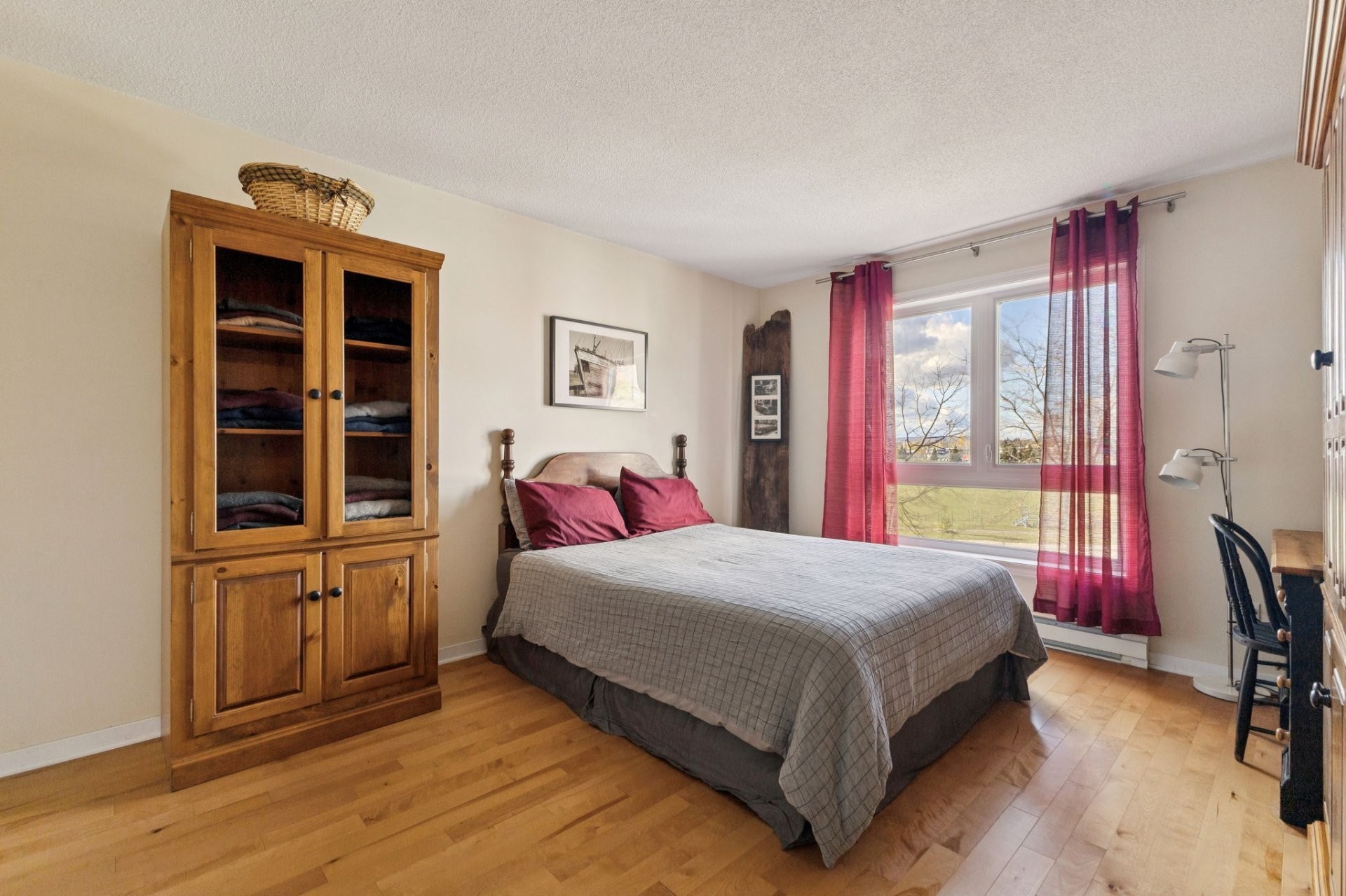 









152


Rue de Morency

, 302,
Gatineau (Gatineau),




QC
J8X2R3

