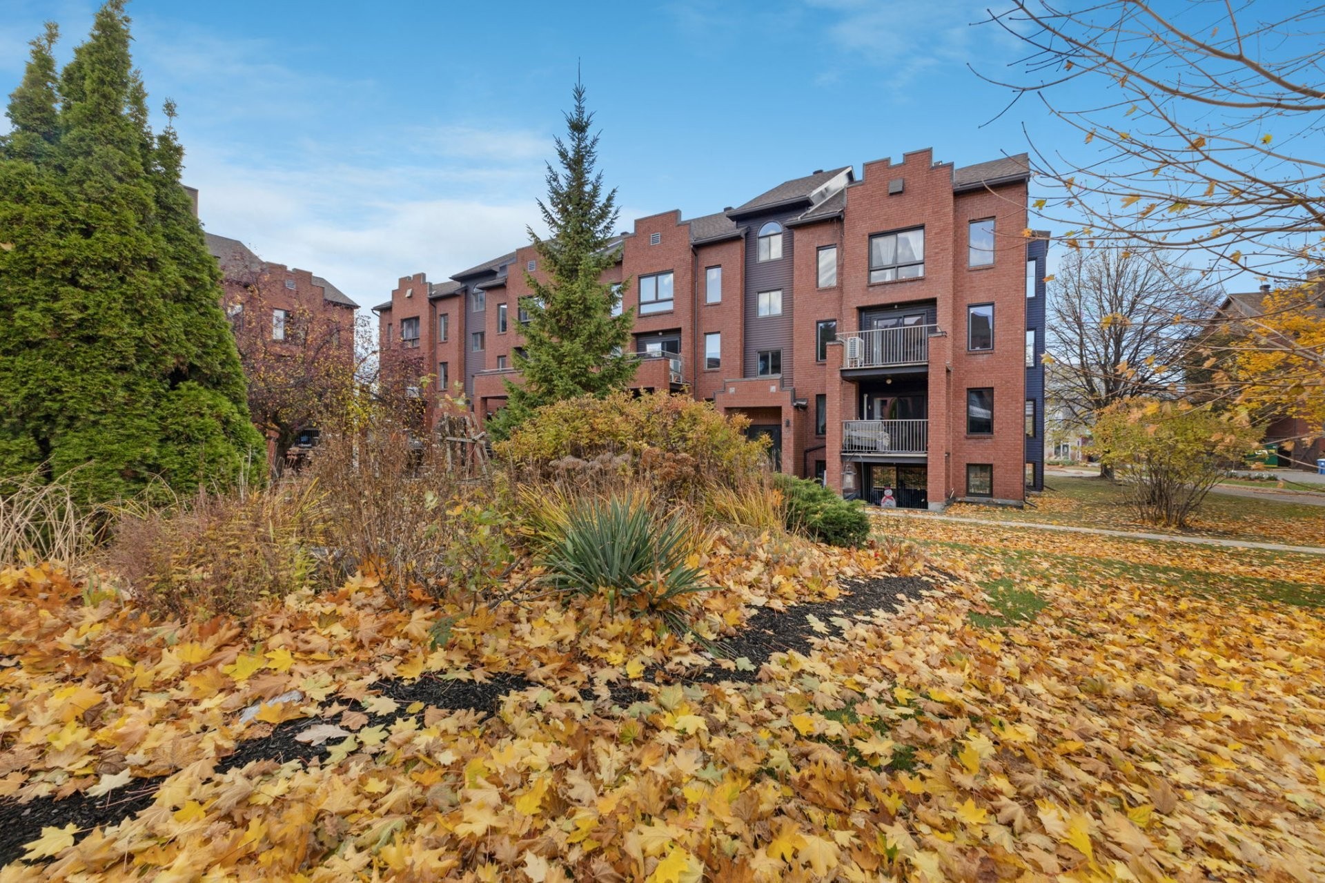 









152


Rue de Morency

, 302,
Gatineau (Gatineau),




QC
J8X2R3

