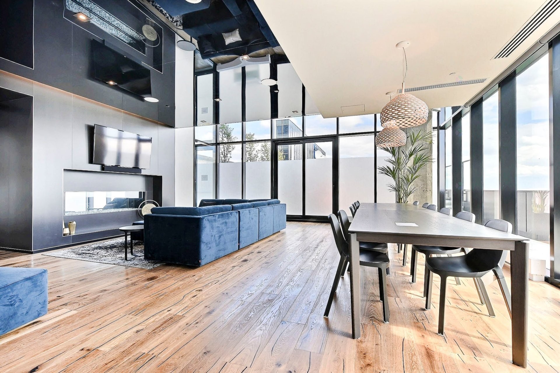 









1288


Av. des Canadiens-de-Montréal

, 3614,
Montréal (Ville-Marie),




QC
H3B3B3

