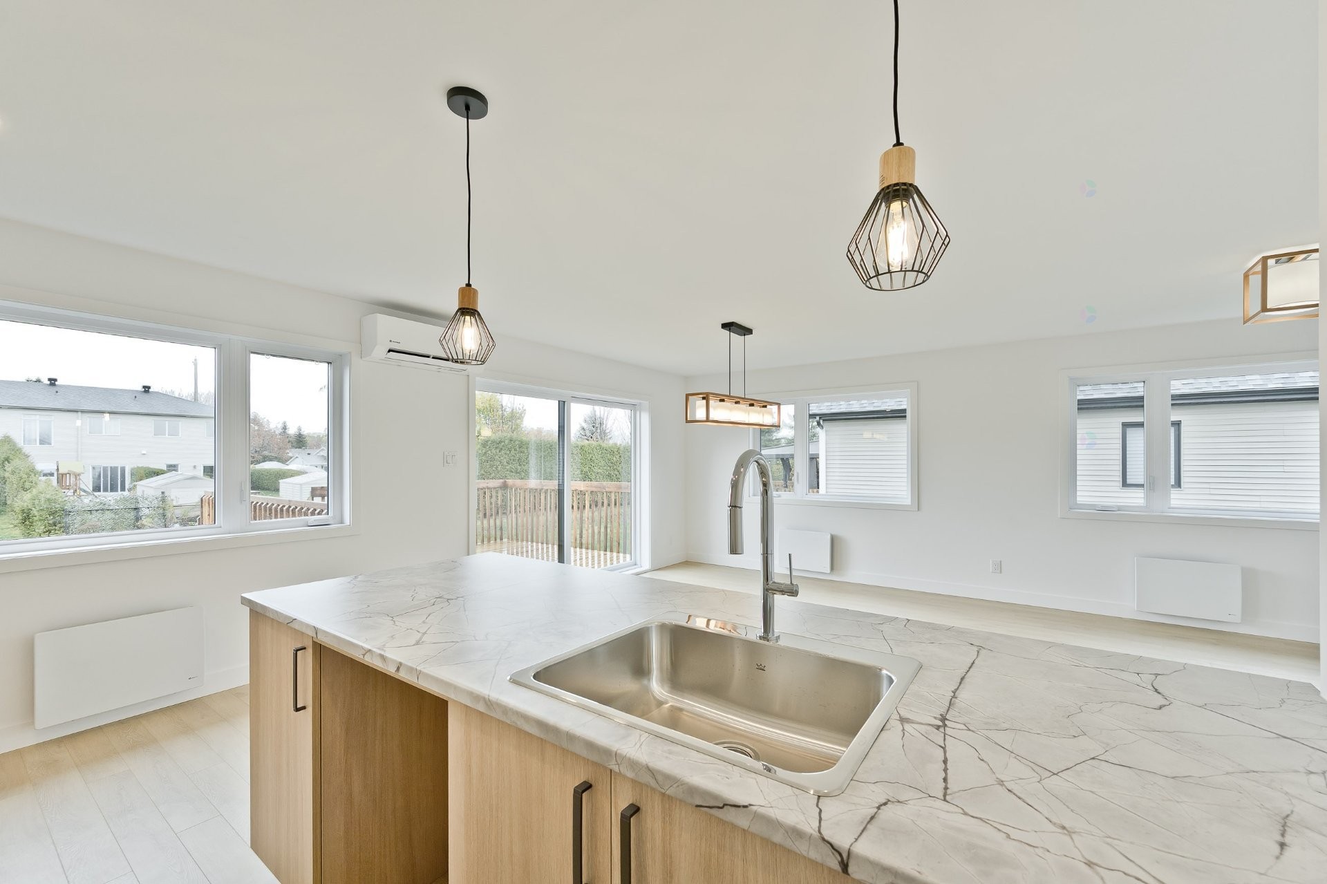 









3813


Rue Émile-Chartier

,
Sherbrooke (Les Nations),




QC
J1L0H7

