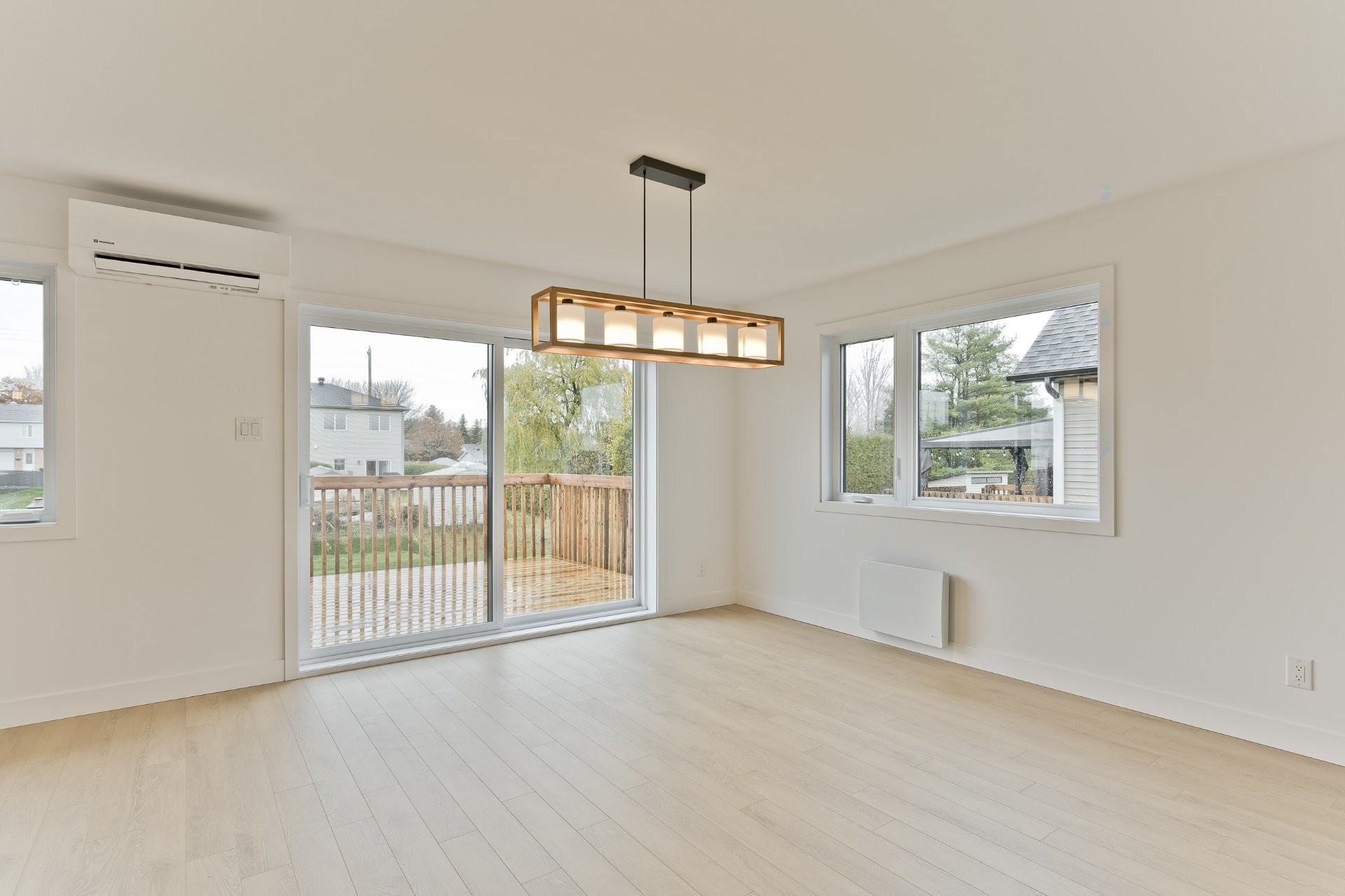 









3813


Rue Émile-Chartier

,
Sherbrooke (Les Nations),




QC
J1L0H7


