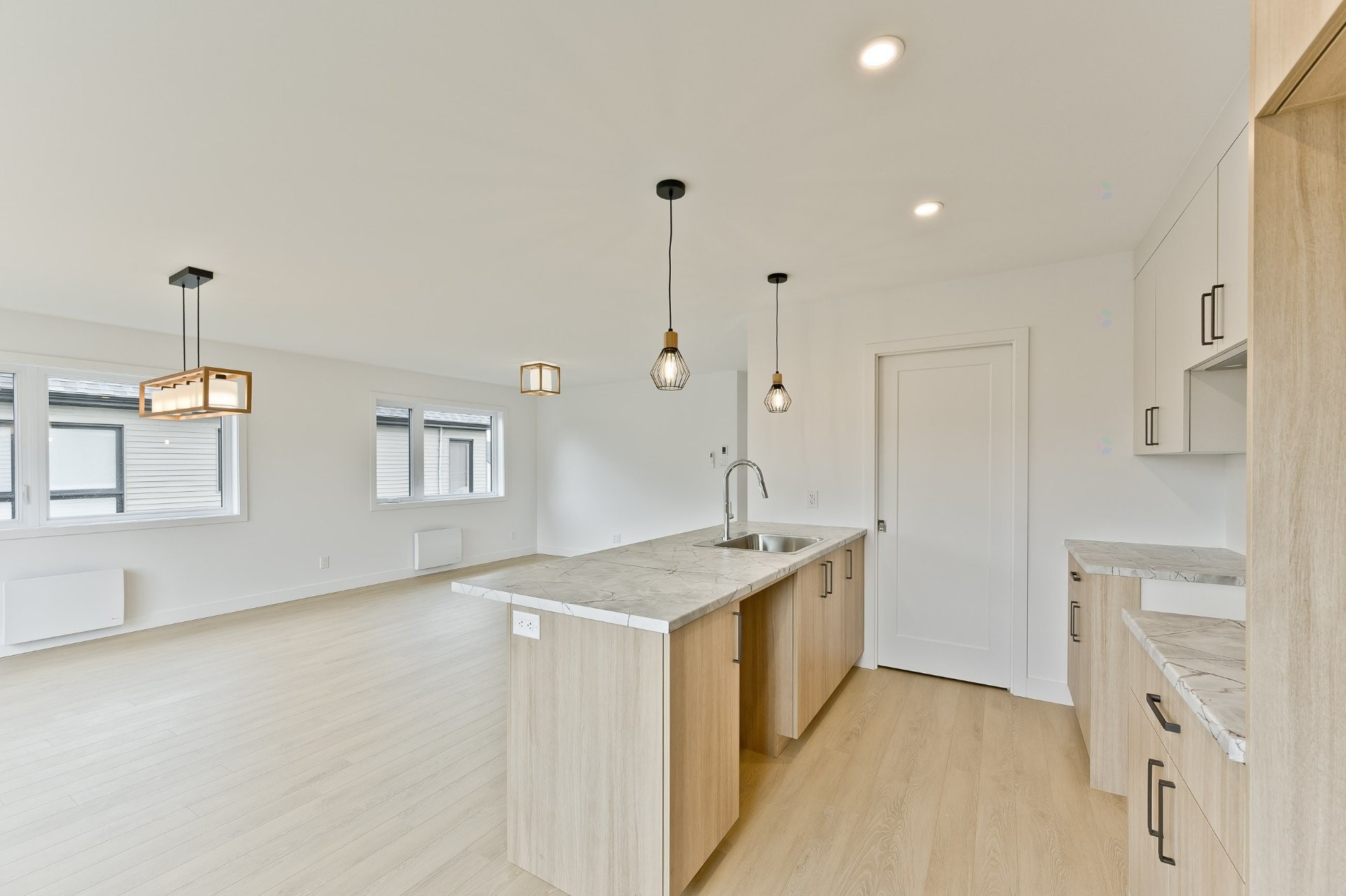 









3813


Rue Émile-Chartier

,
Sherbrooke (Les Nations),




QC
J1L0H7

