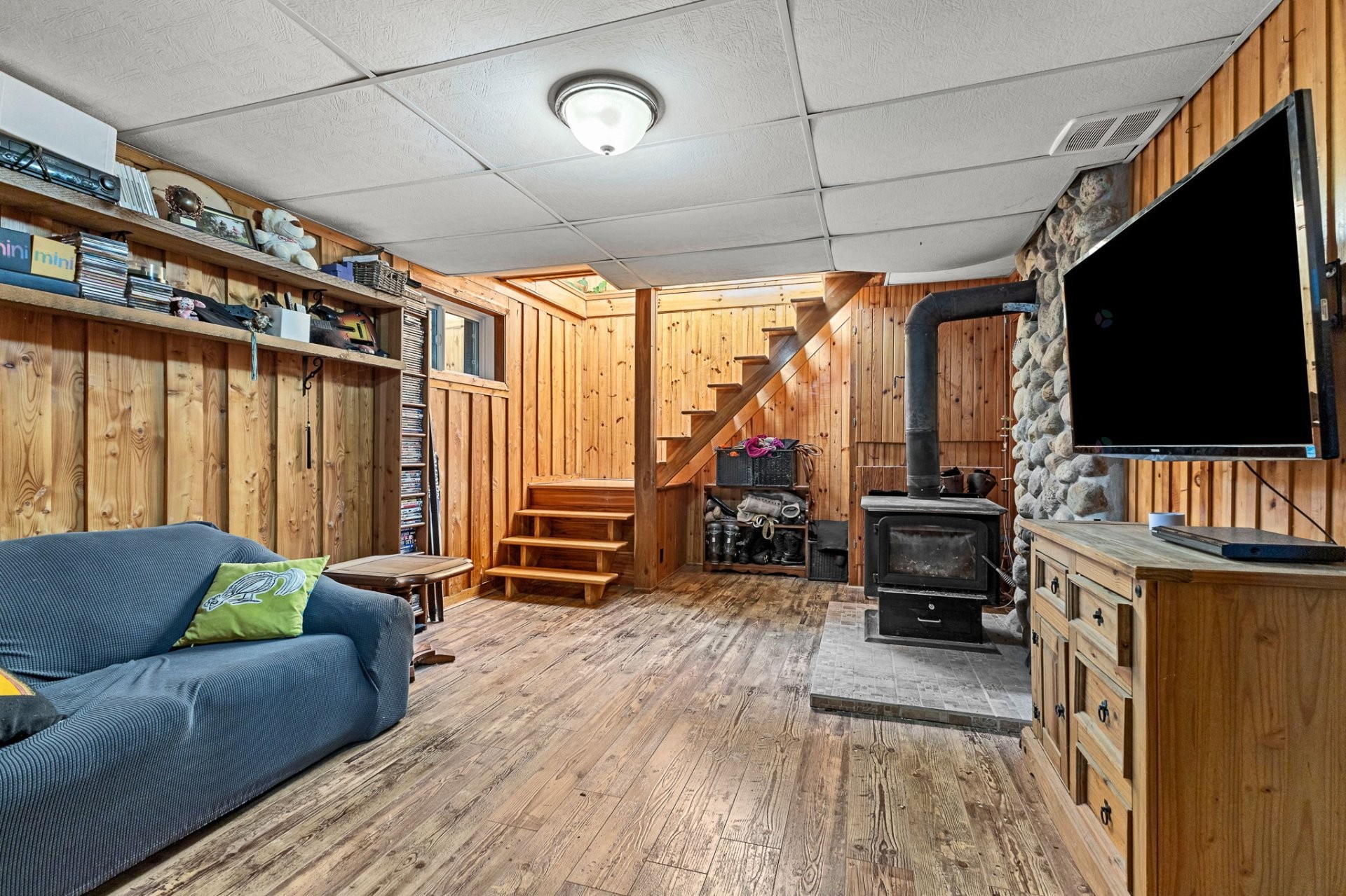 









10866Z


Ch. de la Rivière N.

,
Rivière-Rouge,







QC
J0T1T0

