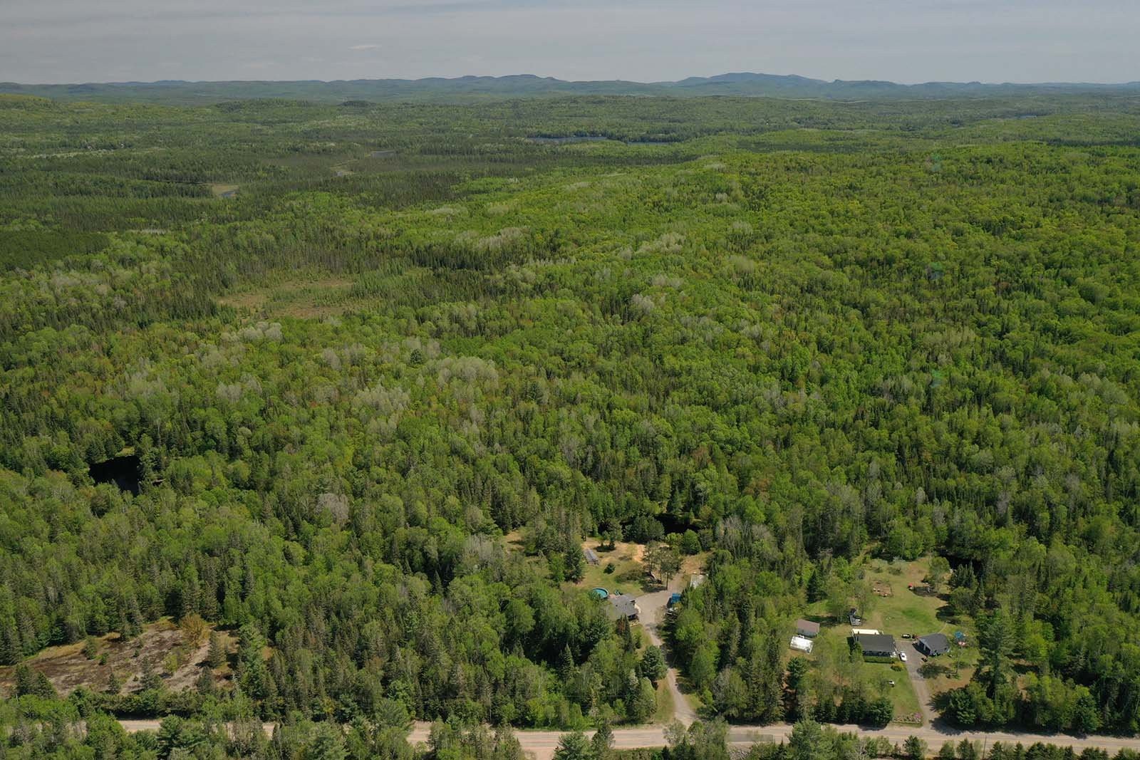 









10866Z


Ch. de la Rivière N.

,
Rivière-Rouge,







QC
J0T1T0

