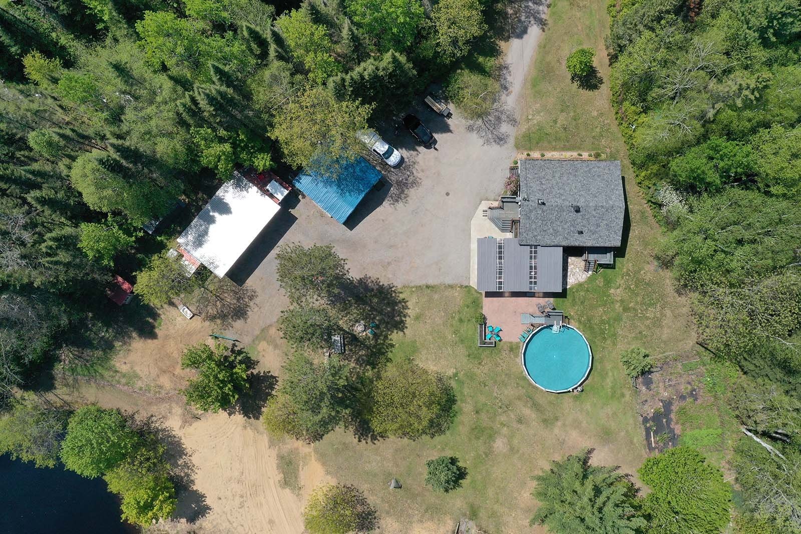 









10866Z


Ch. de la Rivière N.

,
Rivière-Rouge,







QC
J0T1T0

