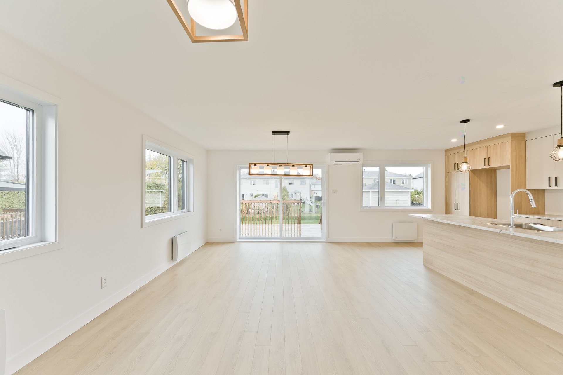 









3815


Rue Émile-Chartier

,
Sherbrooke (Les Nations),




QC
J1L0H7

