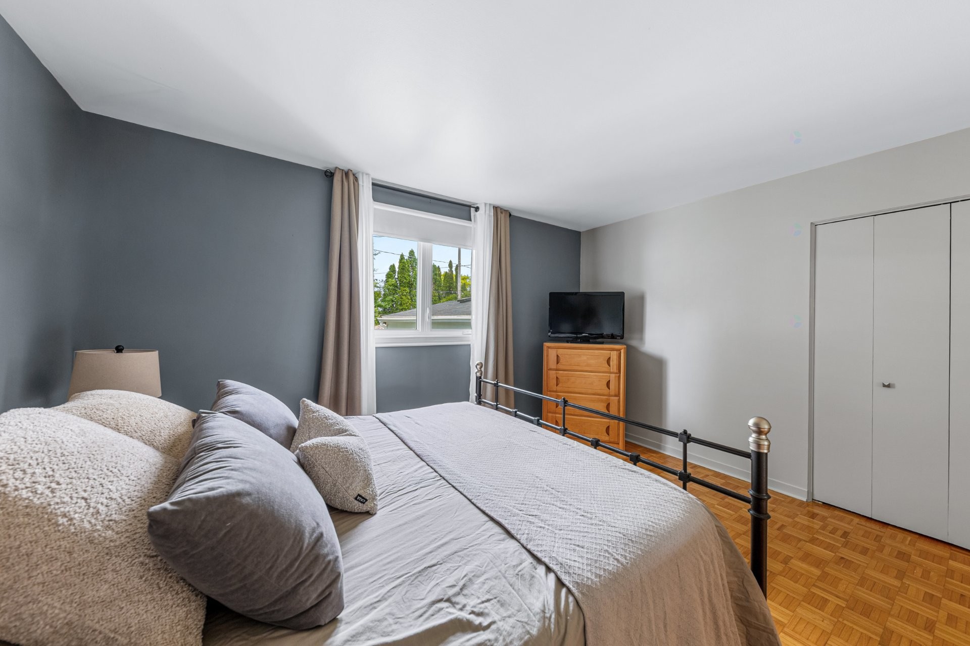 









1460


Rue Daly

,
Chambly,




QC
J3L2S3


