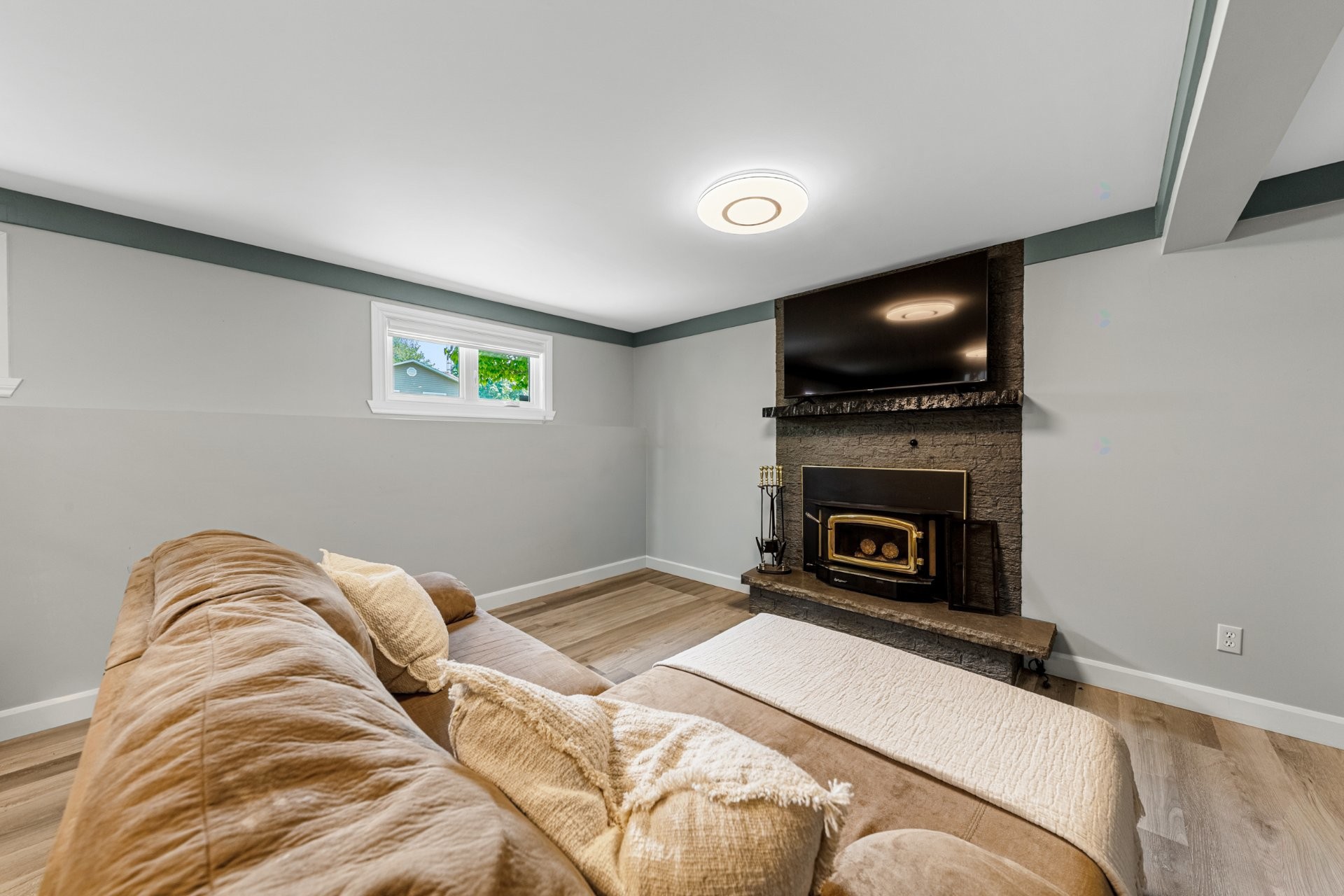









1460


Rue Daly

,
Chambly,




QC
J3L2S3

