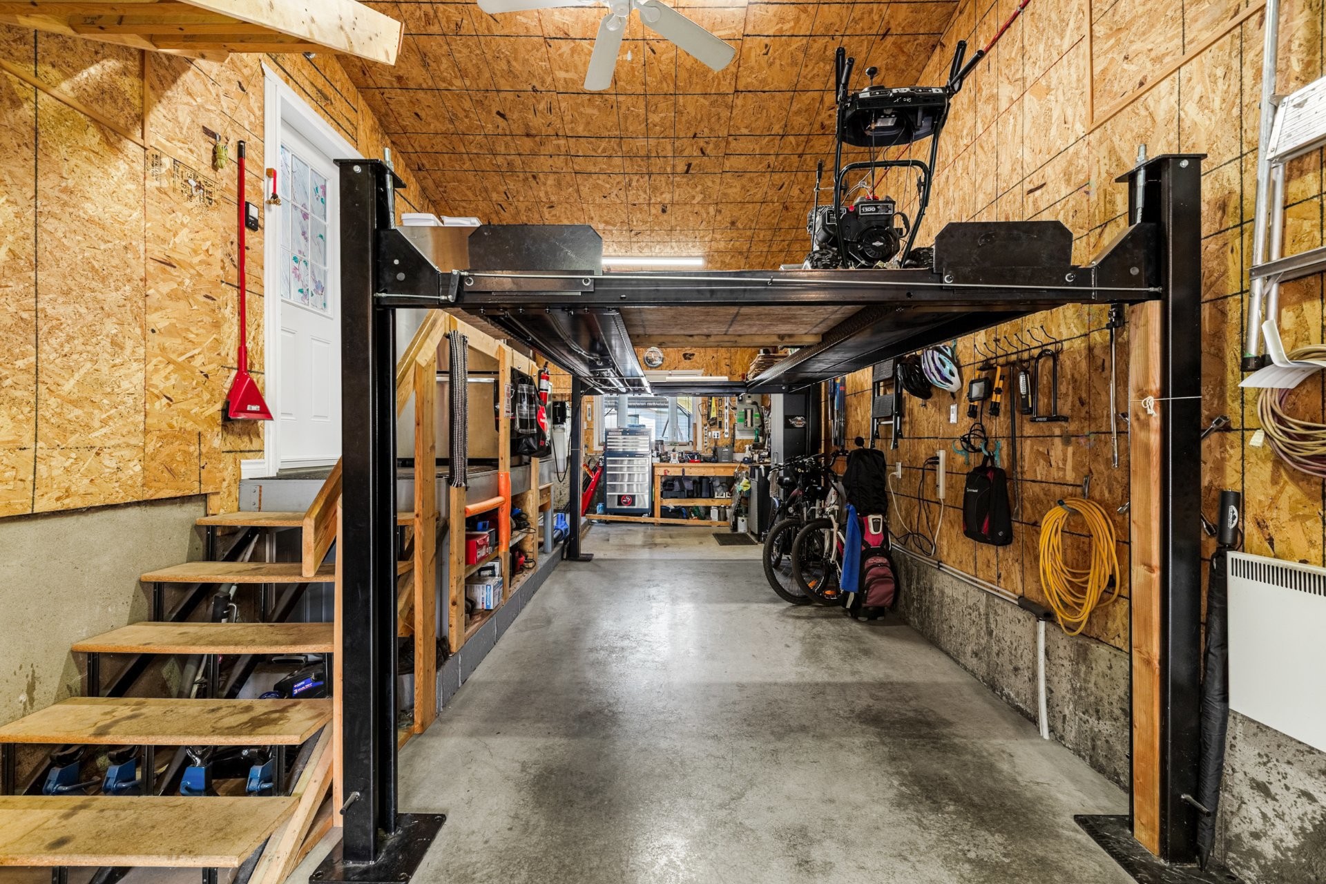 









1460


Rue Daly

,
Chambly,




QC
J3L2S3

