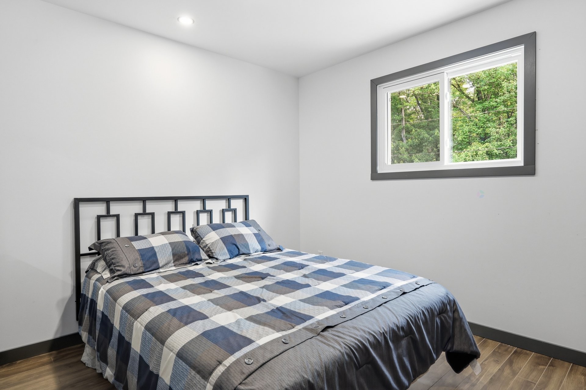 









9


Rue Caisse

,
Sorel-Tracy,




QC
J3P3W2

