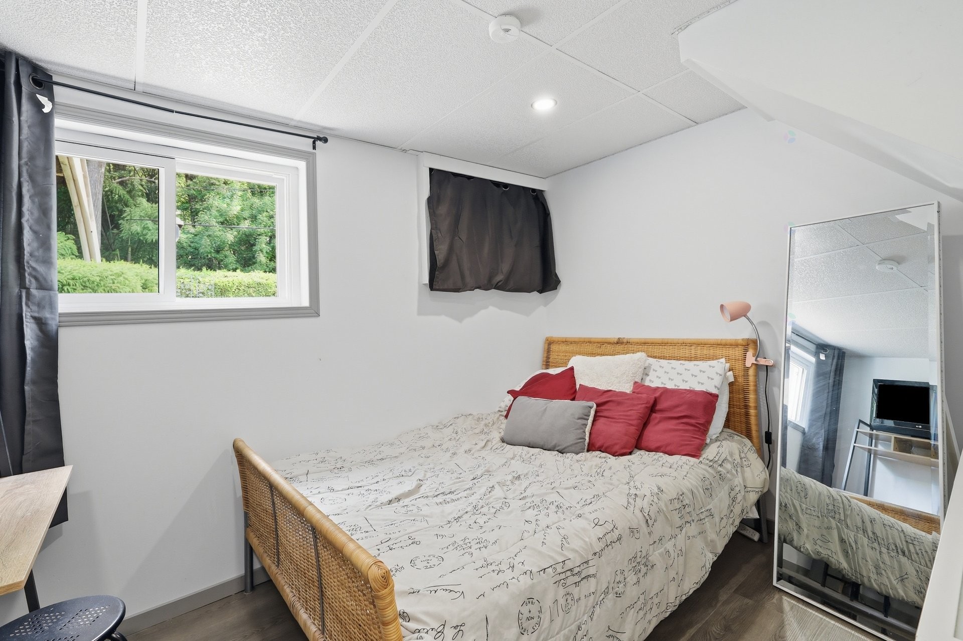 









9


Rue Caisse

,
Sorel-Tracy,




QC
J3P3W2

