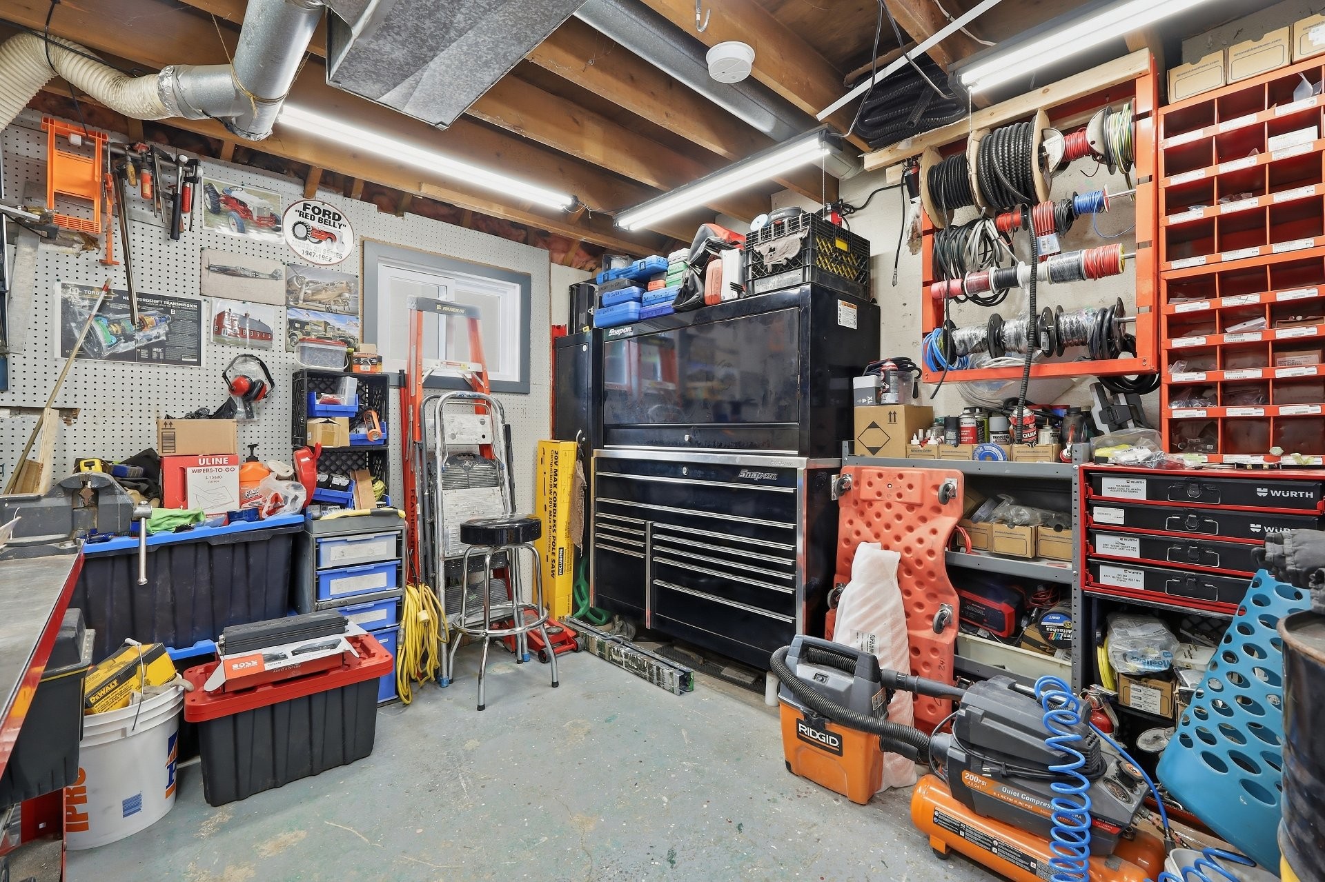 









9


Rue Caisse

,
Sorel-Tracy,




QC
J3P3W2

