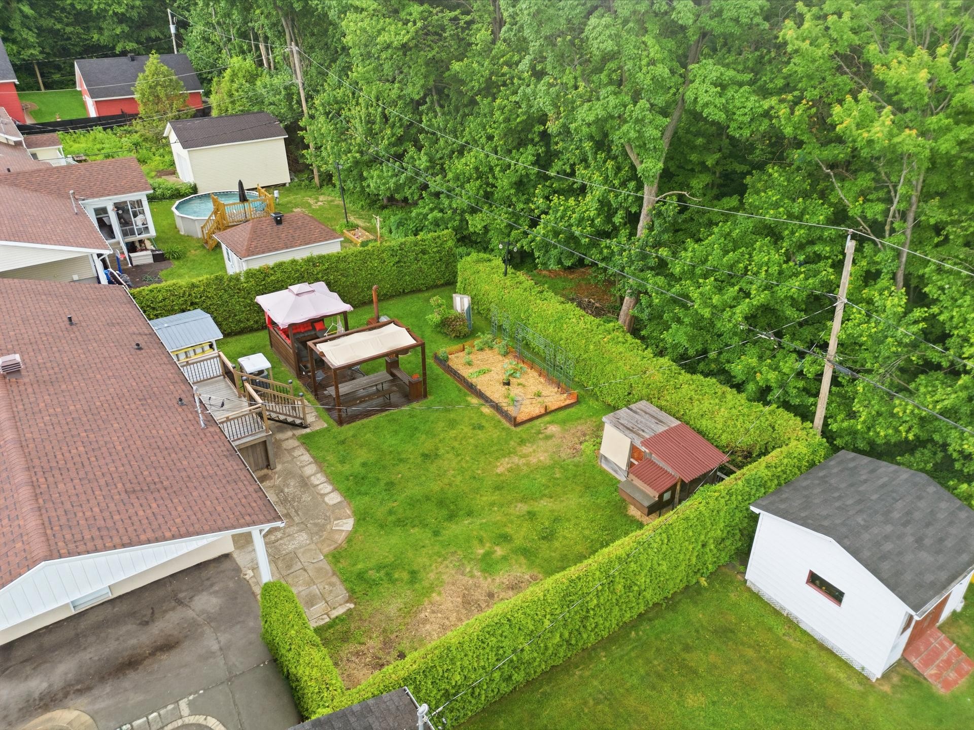 









9


Rue Caisse

,
Sorel-Tracy,




QC
J3P3W2


