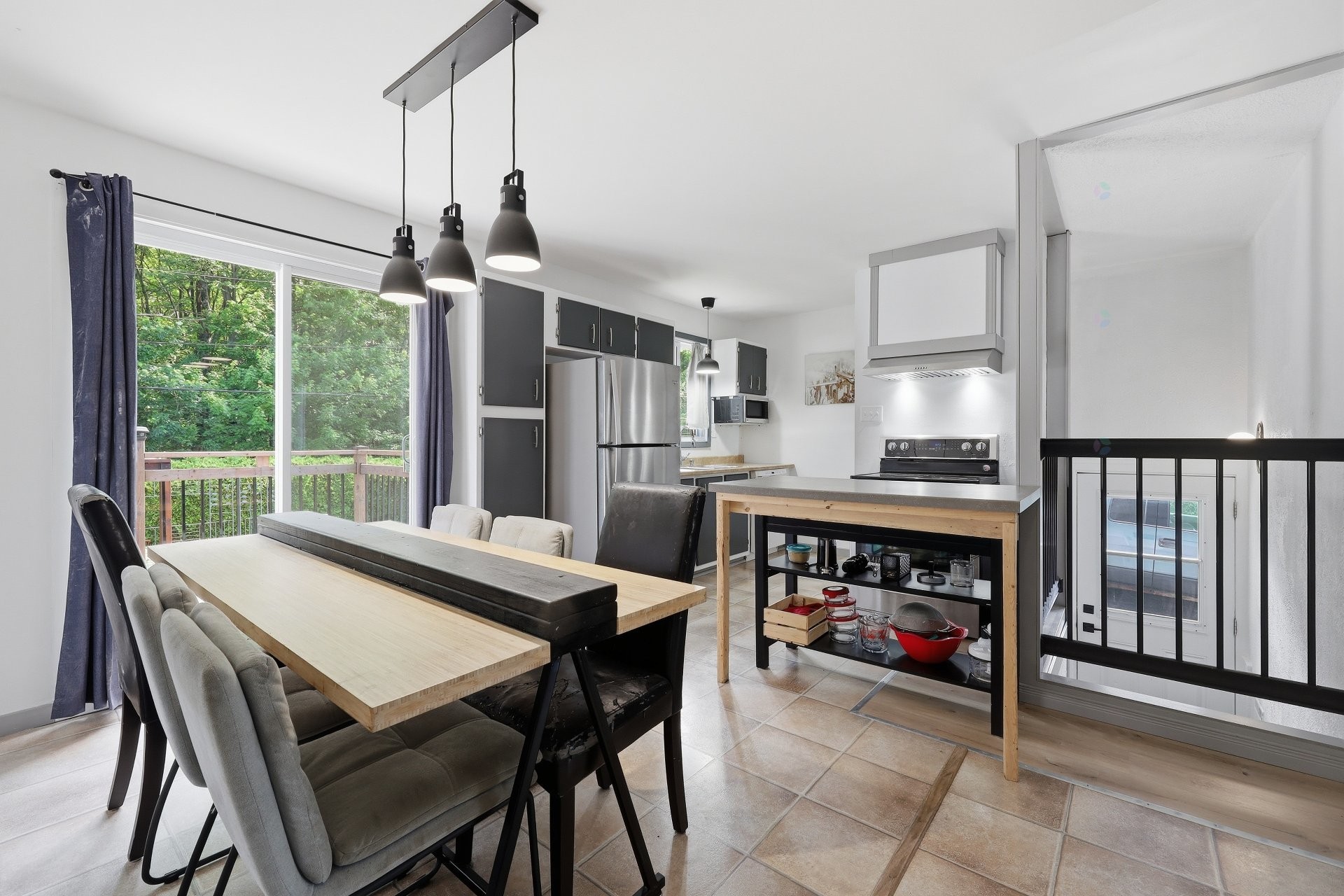 









9


Rue Caisse

,
Sorel-Tracy,




QC
J3P3W2

