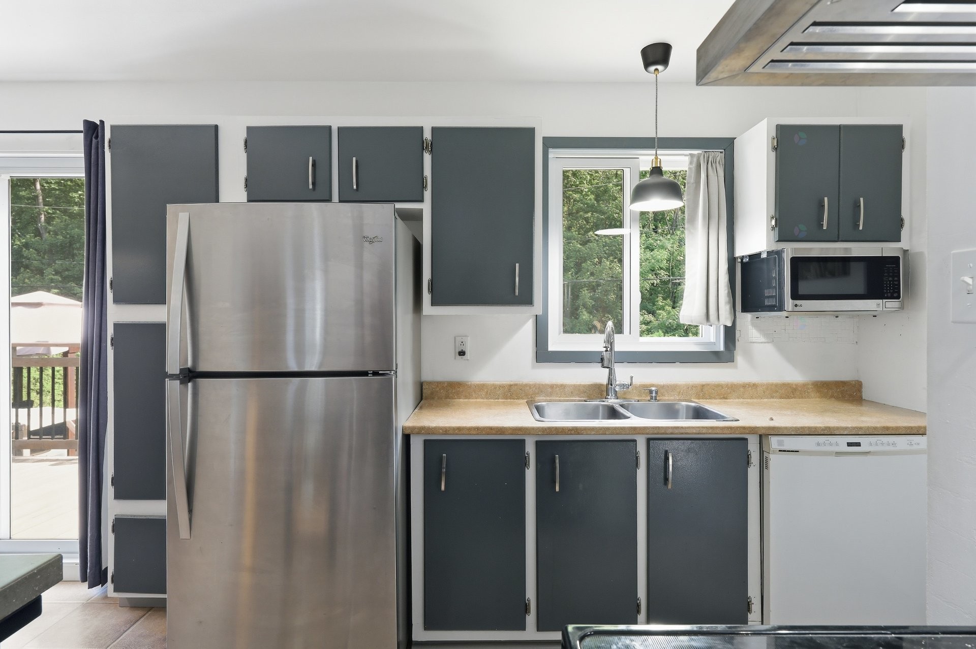 









9


Rue Caisse

,
Sorel-Tracy,




QC
J3P3W2

