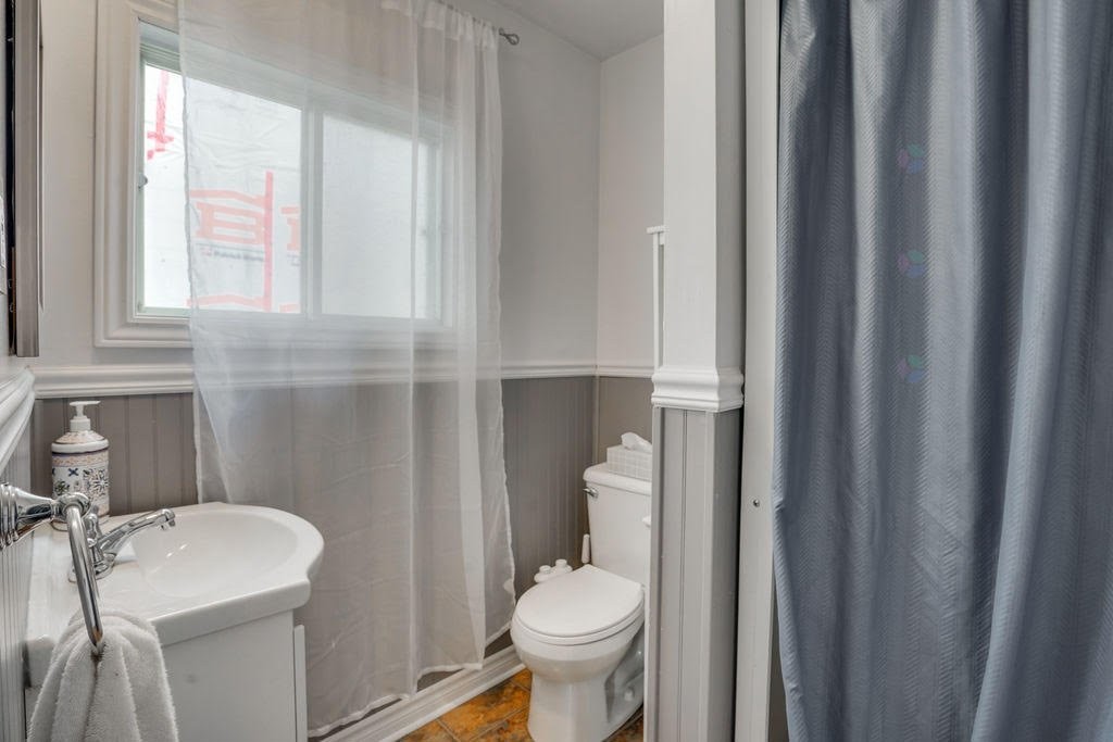 









11


Rue des Servantes

,
Gatineau (Masson-Angers),




QC
J8M1B4

