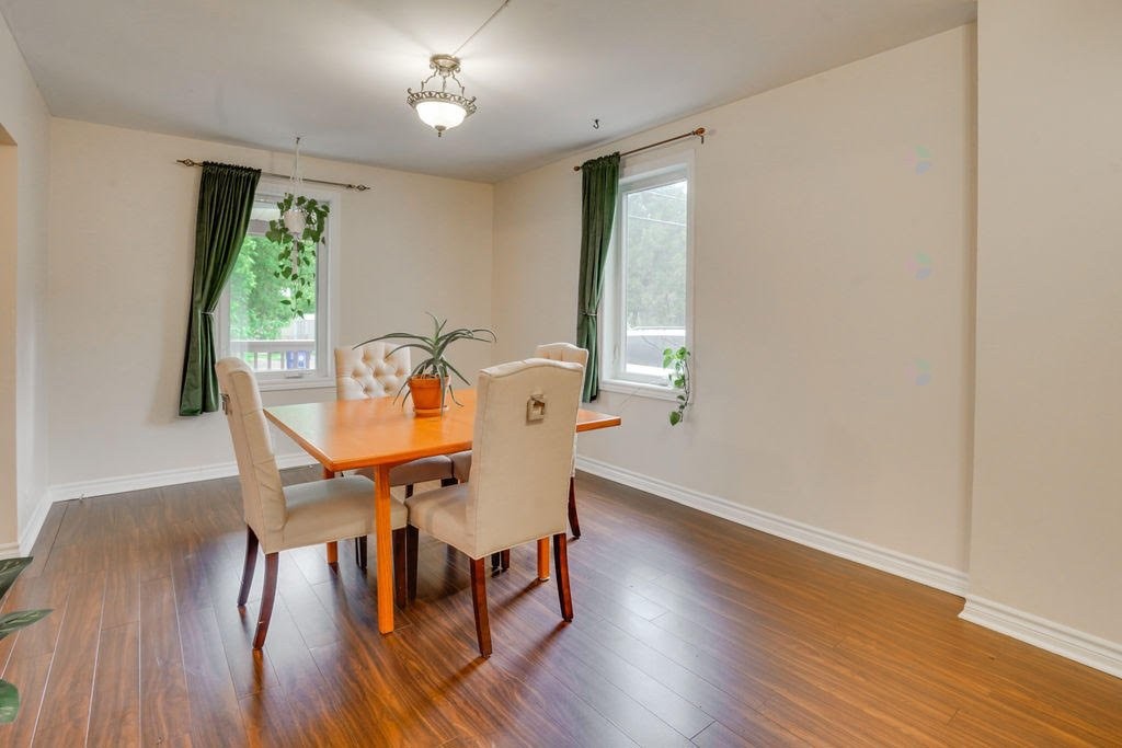 









11


Rue des Servantes

,
Gatineau (Masson-Angers),




QC
J8M1B4


