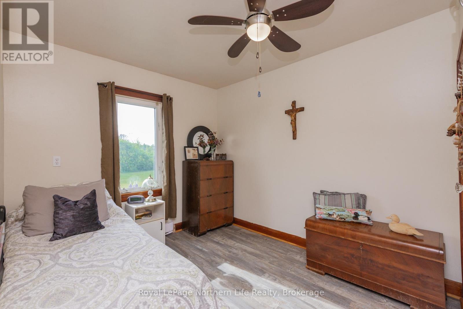












309 MARK STREET

,
Bonfield,




Ontario
P0H1E0

