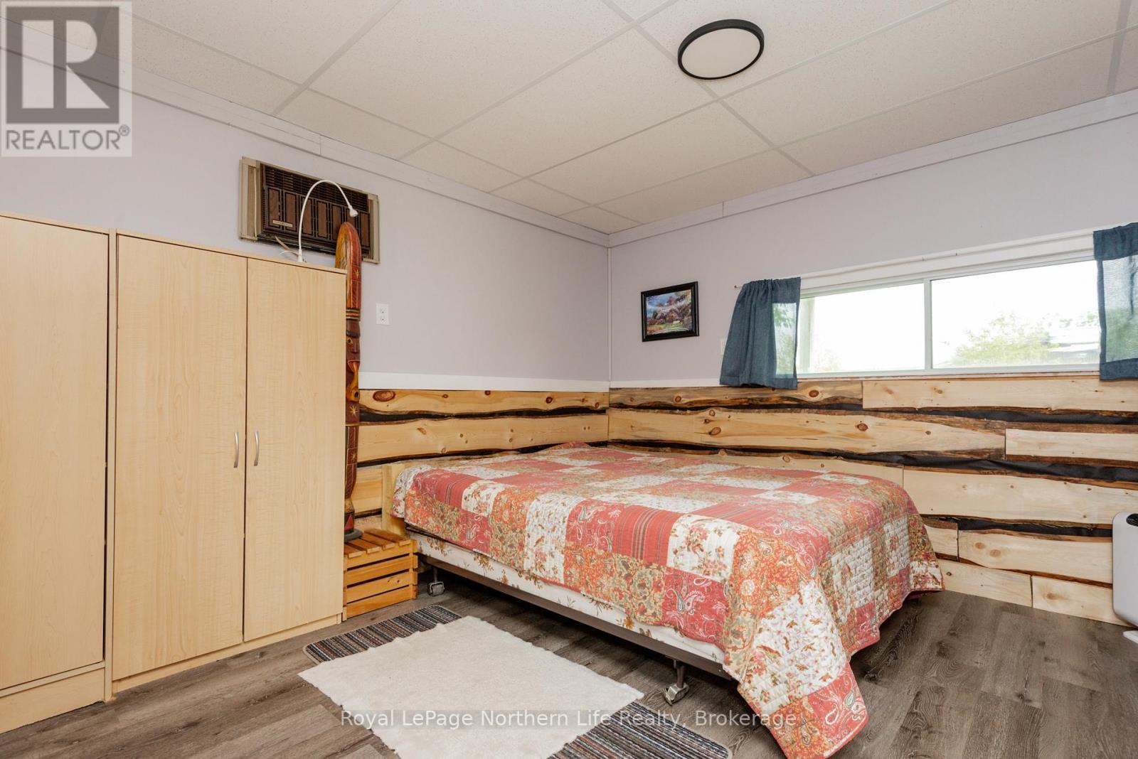 












309 MARK STREET

,
Bonfield,




Ontario
P0H1E0

