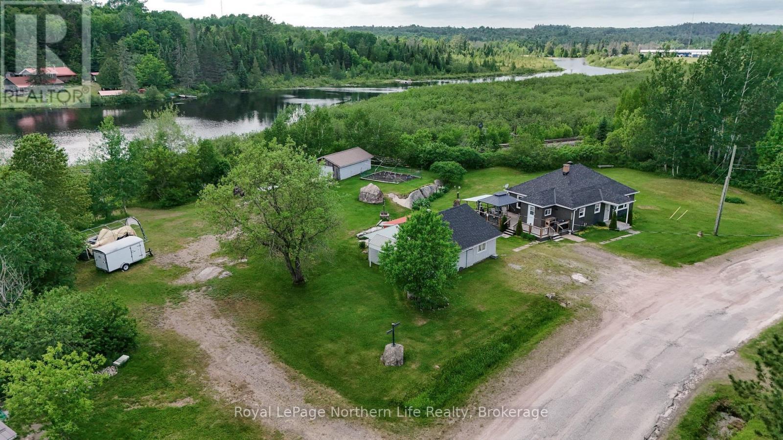 












309 MARK STREET

,
Bonfield,




Ontario
P0H1E0

