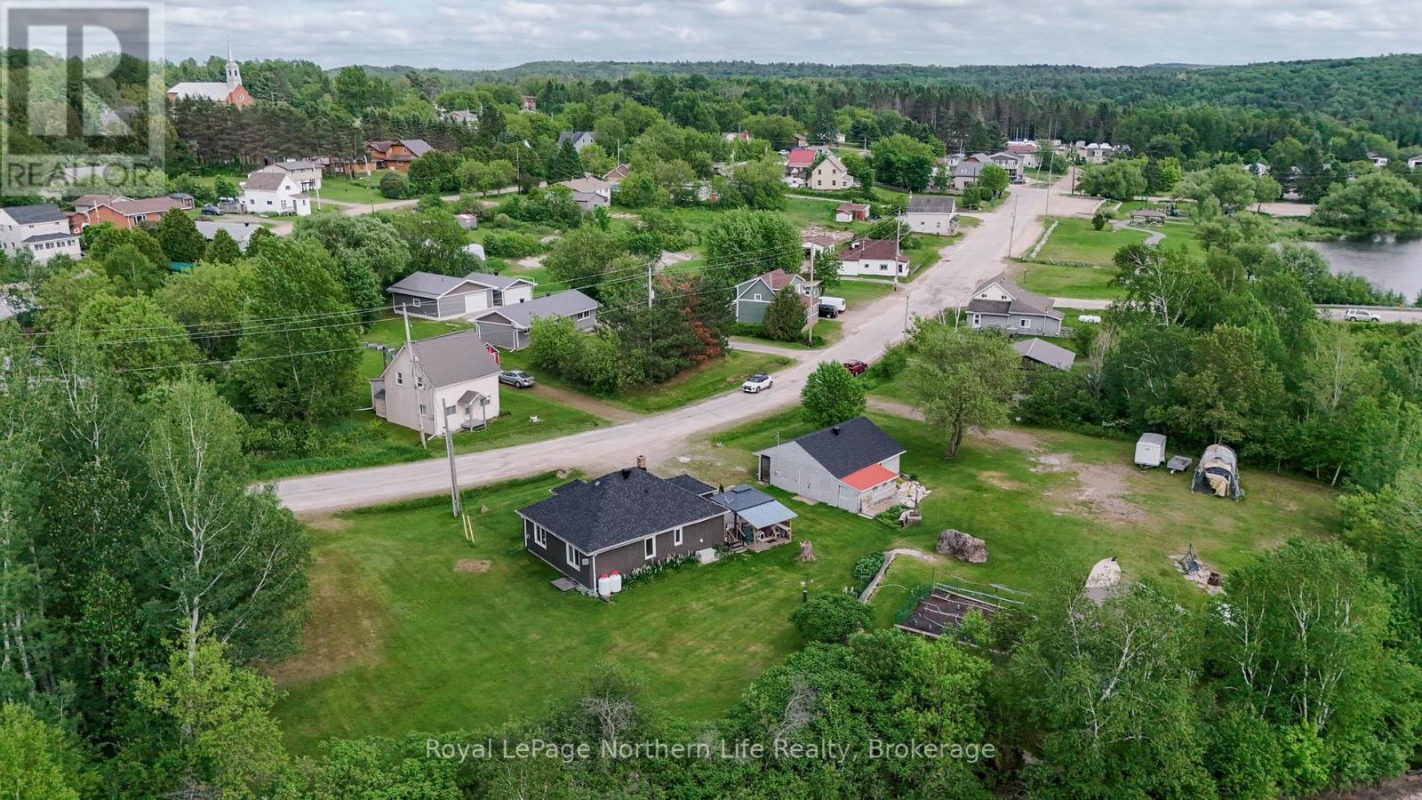 












309 MARK STREET

,
Bonfield,




Ontario
P0H1E0

