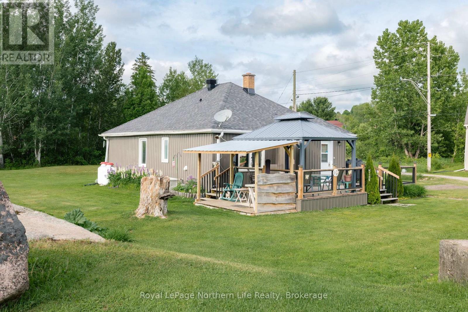 












309 MARK STREET

,
Bonfield,




Ontario
P0H1E0

