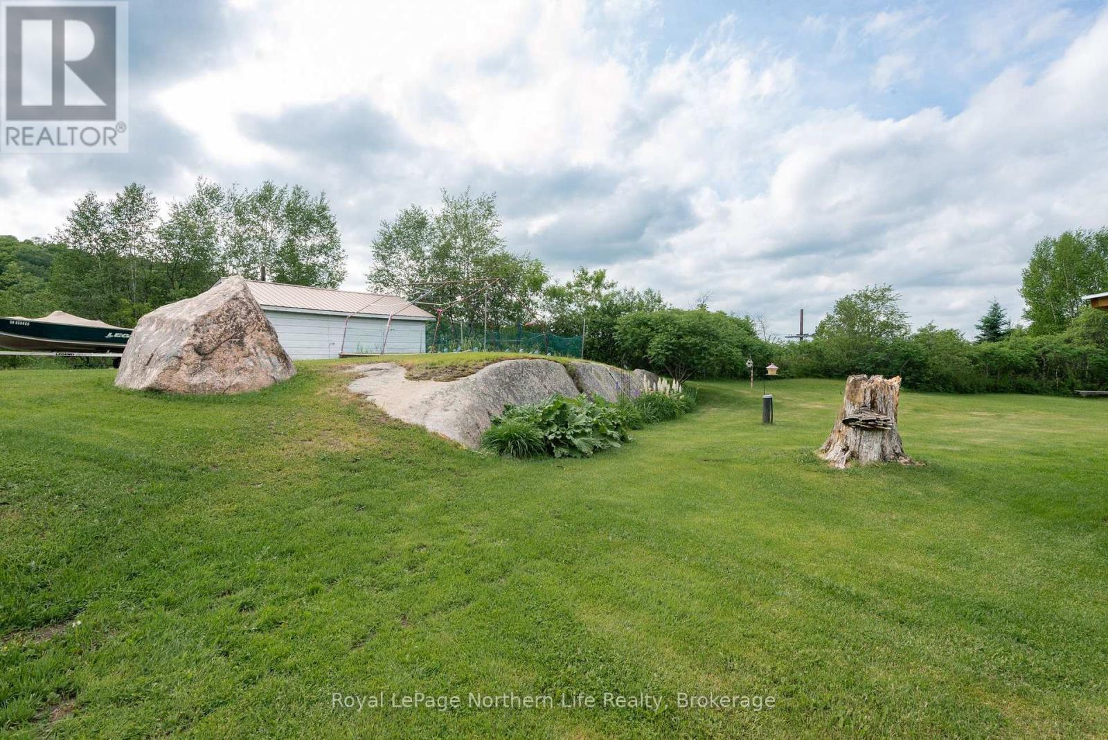 












309 MARK STREET

,
Bonfield,




Ontario
P0H1E0

