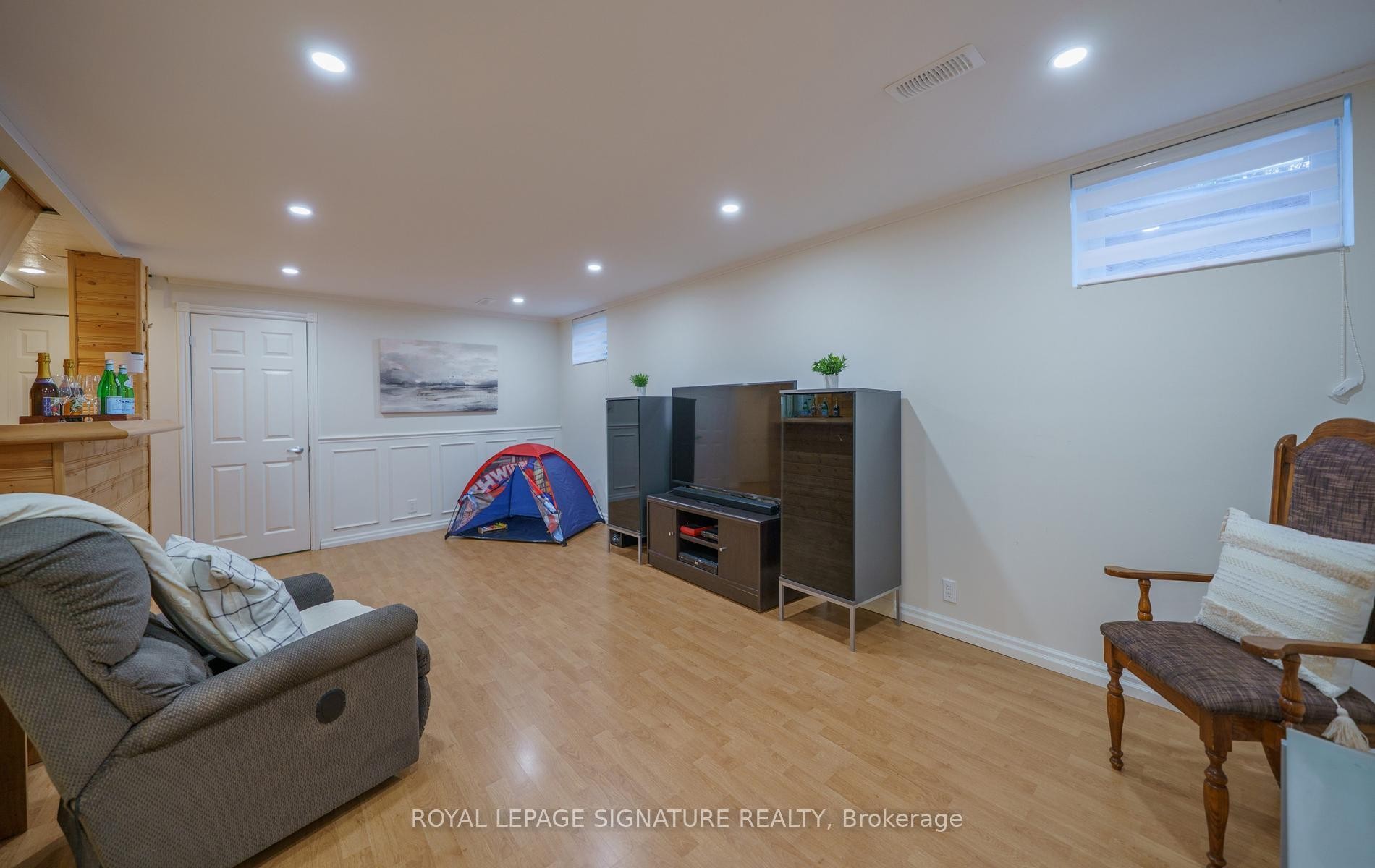 









26


Kilkenny

Drive,
Toronto,




ON
M1W 1J4

