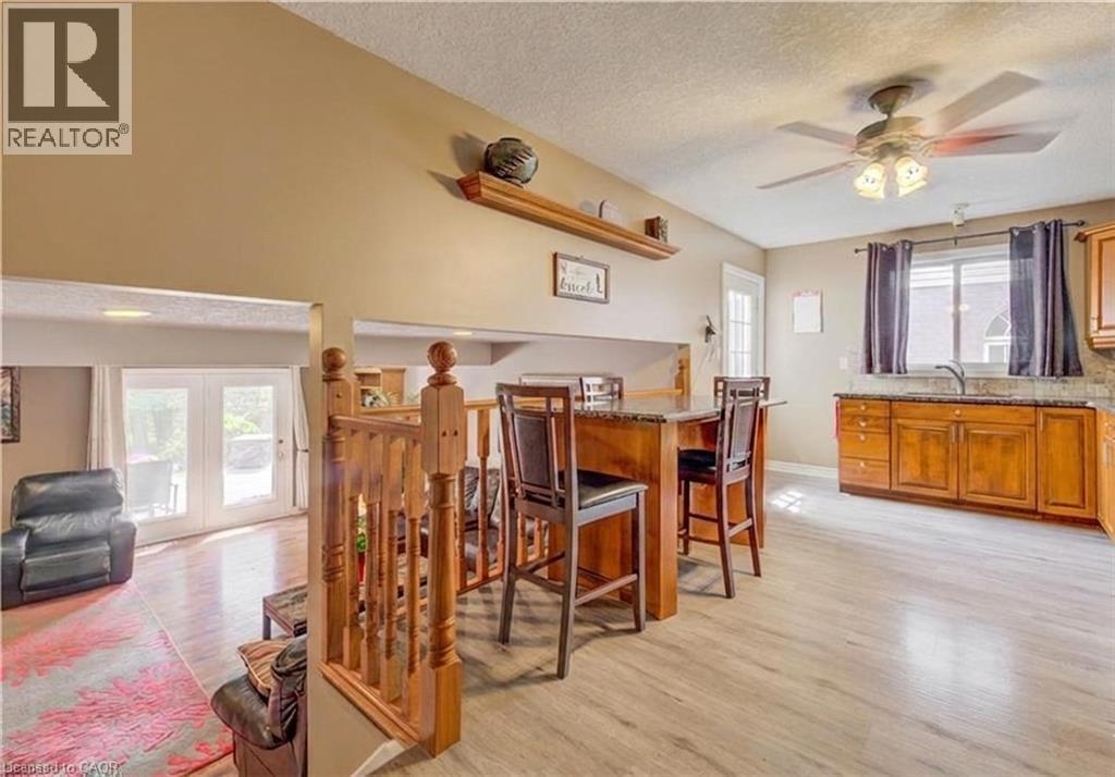 












599 COLDSTREAM Drive

,
Waterloo,




Ontario
N2V2H3

