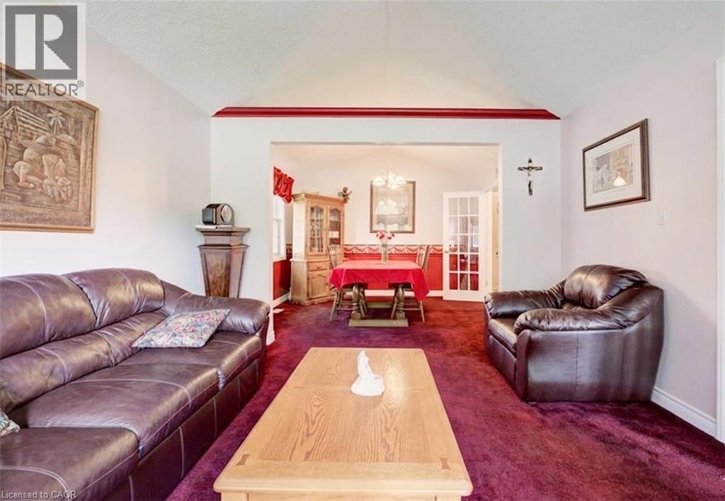 












599 COLDSTREAM Drive

,
Waterloo,




Ontario
N2V2H3

