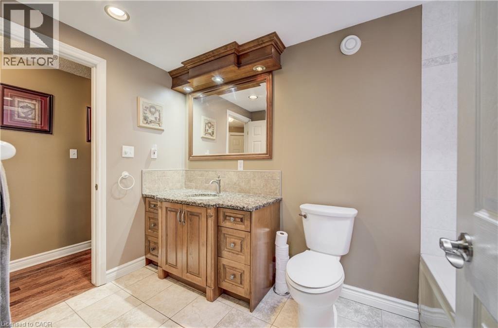












599 COLDSTREAM Drive

,
Waterloo,




Ontario
N2V2H3

