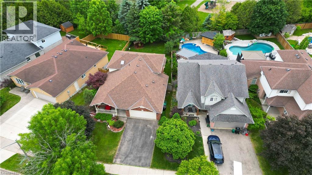 












599 COLDSTREAM Drive

,
Waterloo,




Ontario
N2V2H3

