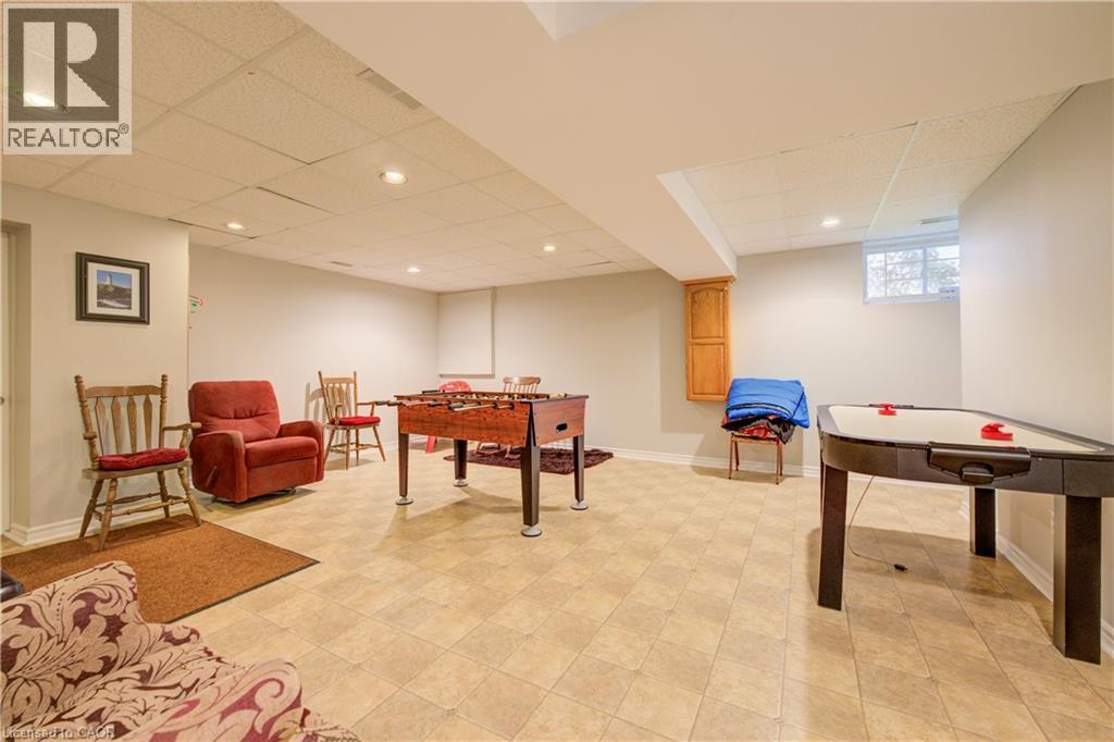 












599 COLDSTREAM Drive

,
Waterloo,




Ontario
N2V2H3

