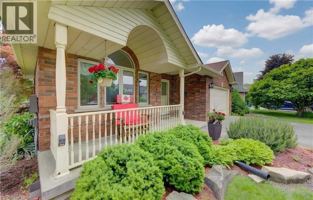 












599 COLDSTREAM Drive

,
Waterloo,




Ontario
N2V2H3

