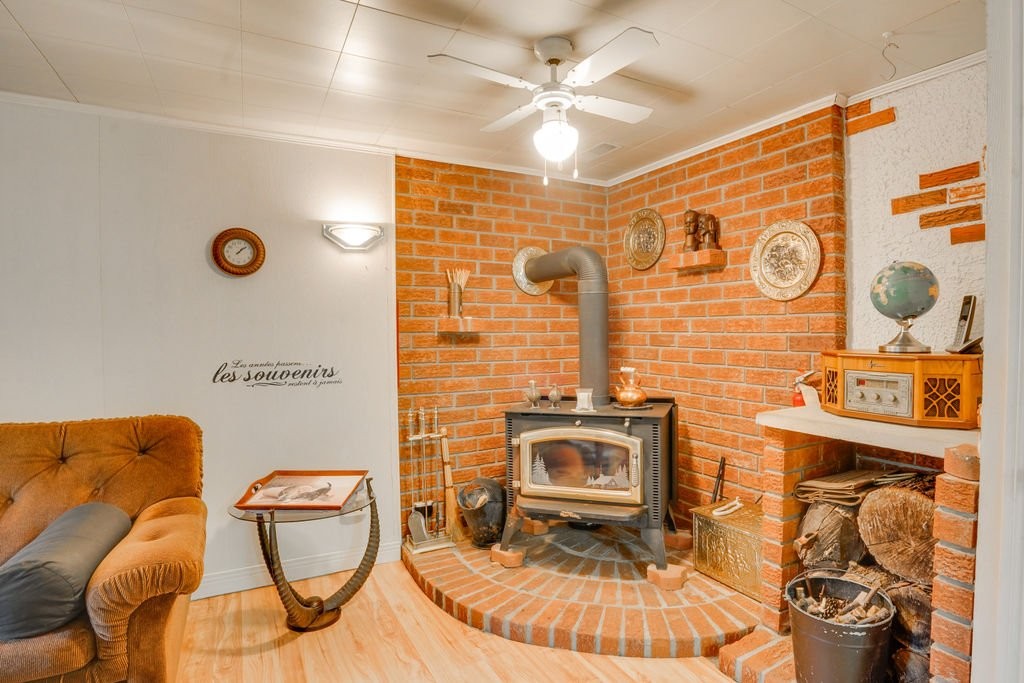 









166


Rue Archambault

,
Gatineau (Hull),




QC
J8Y5C9

