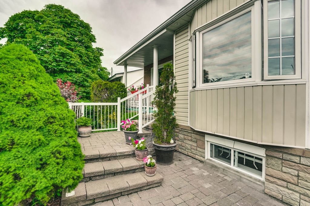 









166


Rue Archambault

,
Gatineau (Hull),




QC
J8Y5C9

