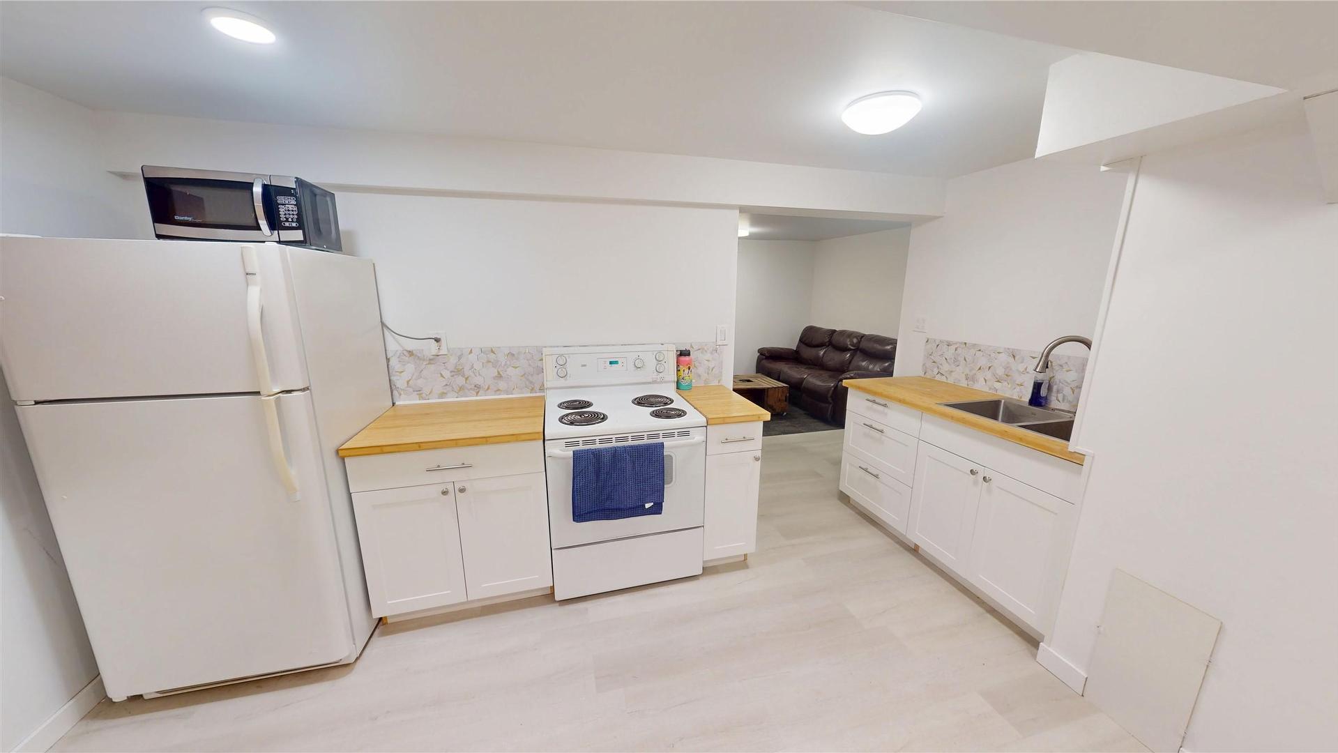 









333


21st

Avenue,
Cranbrook,




BC
V1C 3H6

